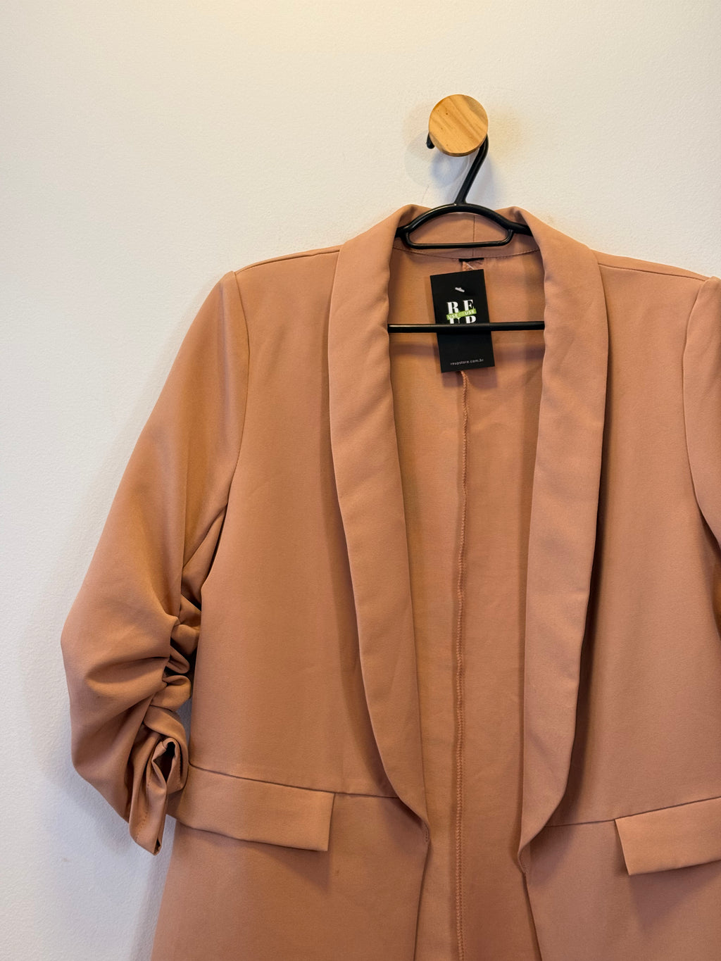 Blazer Alongado com Franzido nas Mangas