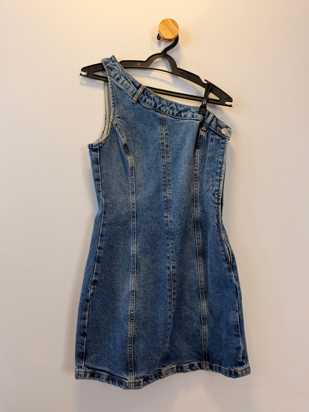 Vestido Jeans Curto Ombro Único