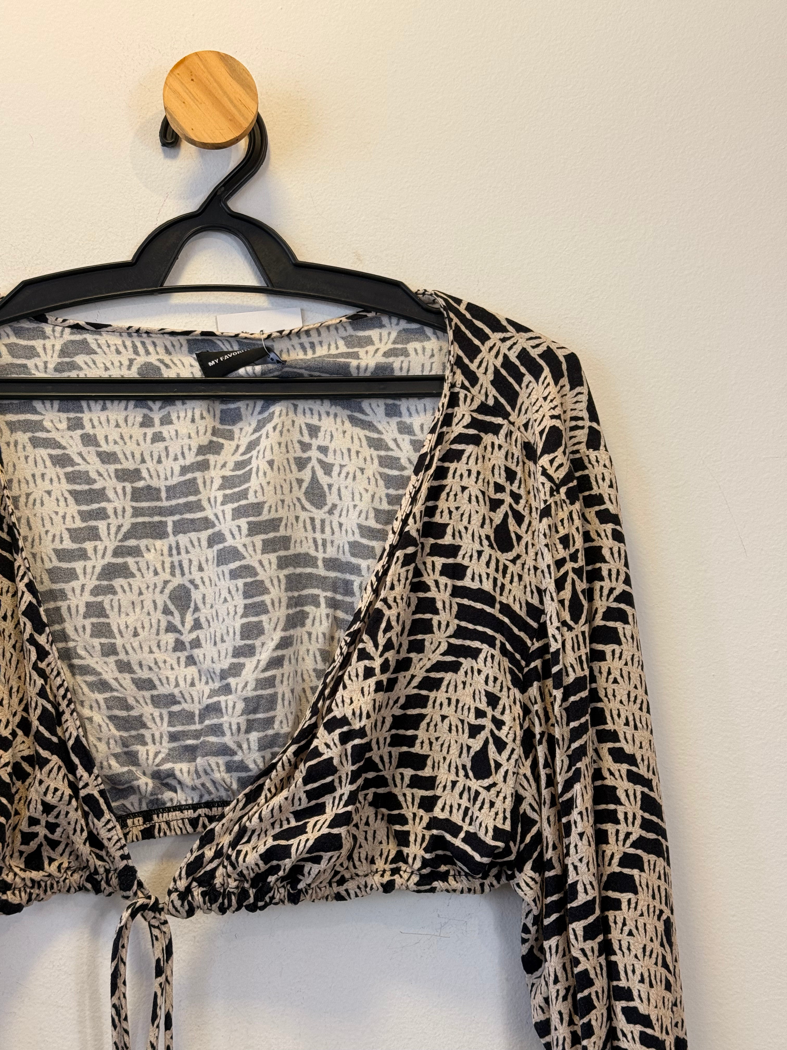 Cropped Manga Longa Estampado