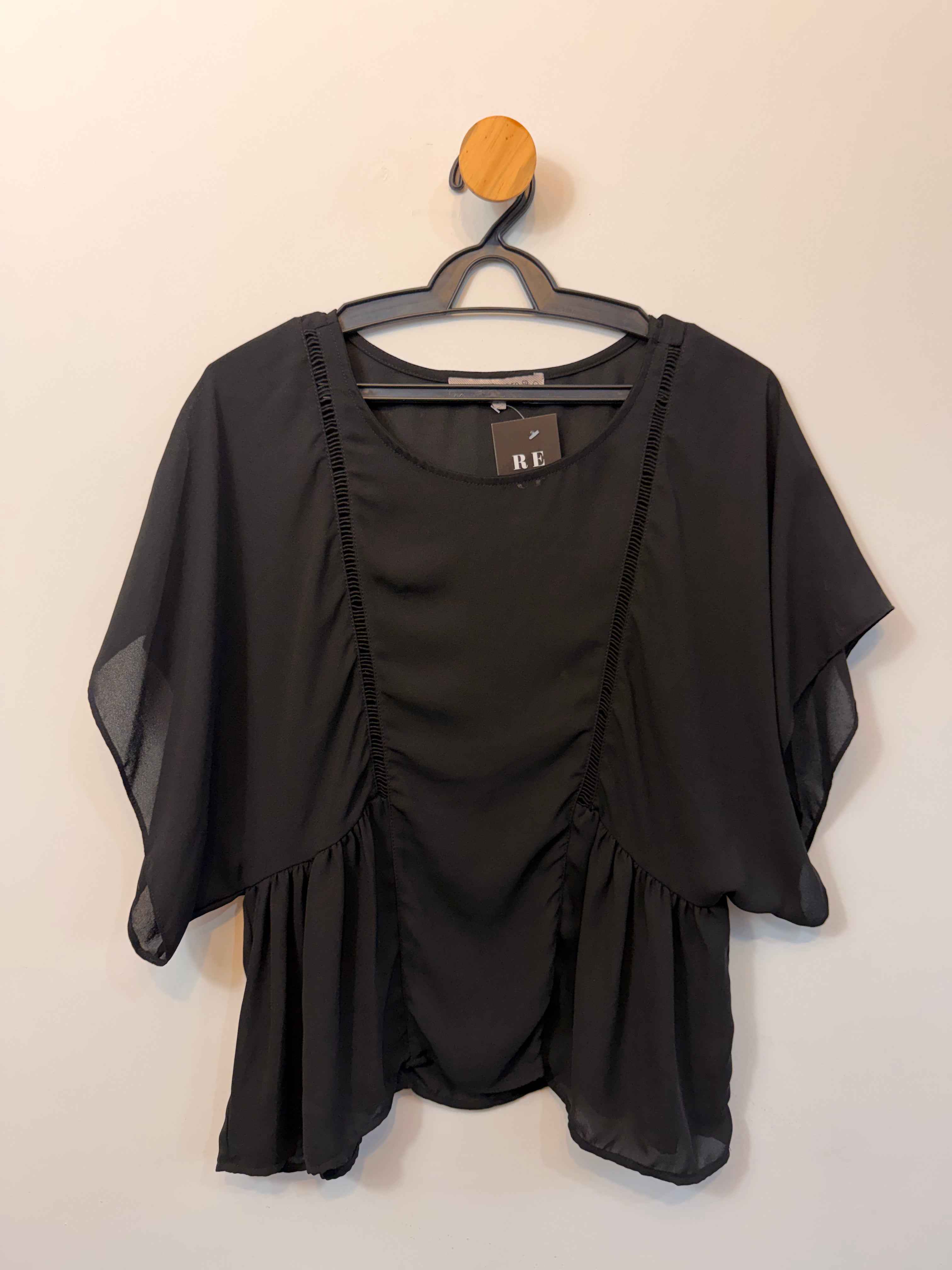 Blusa Preta Shoulder
