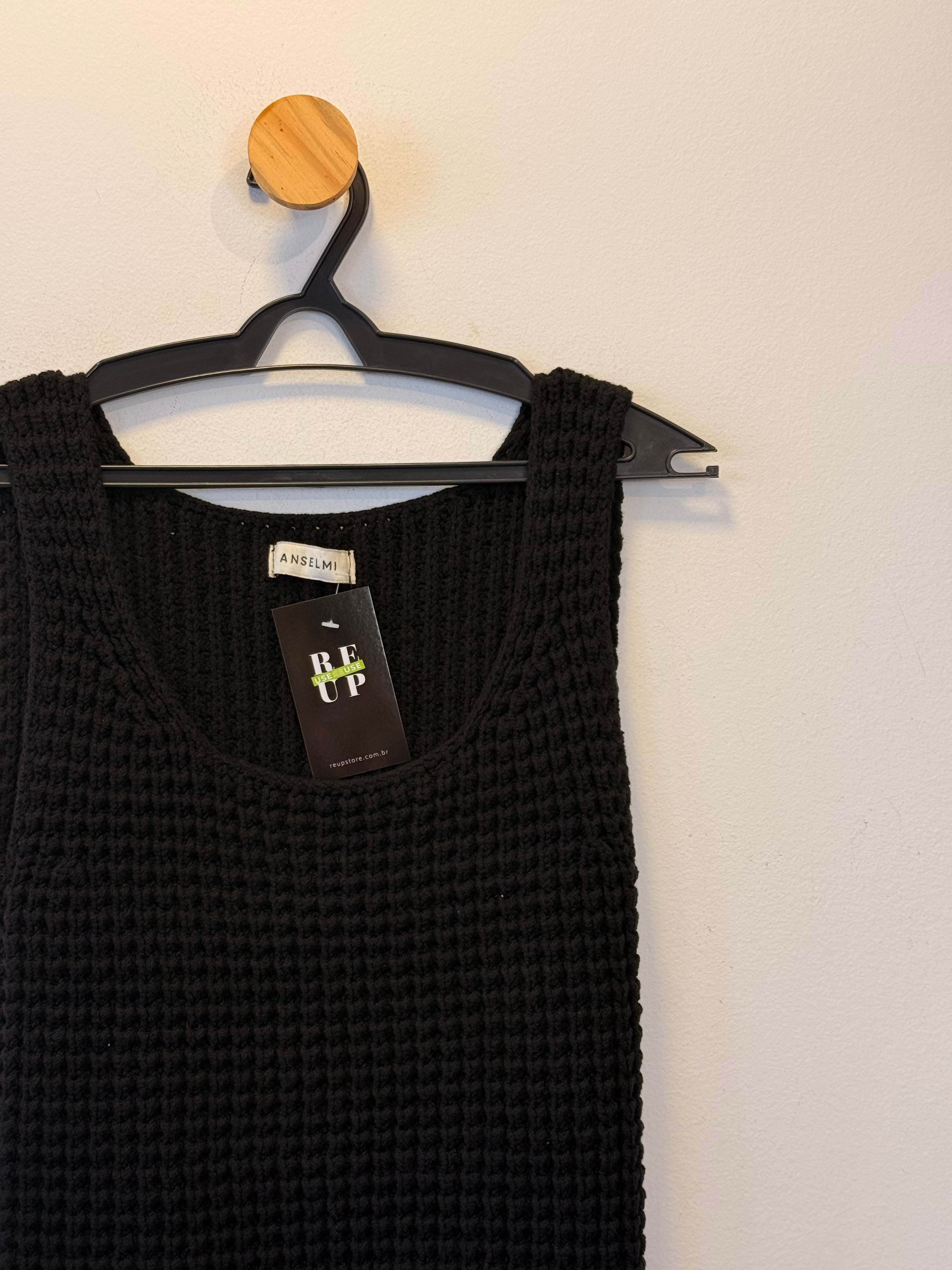 Regata Preta Malha Anselmi