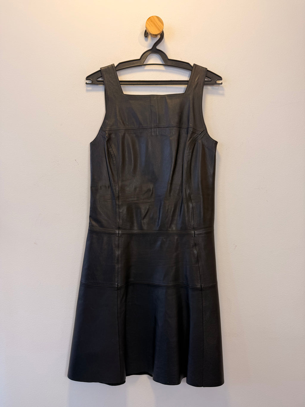 Vestido Preto Couro Suellen Ribeiro