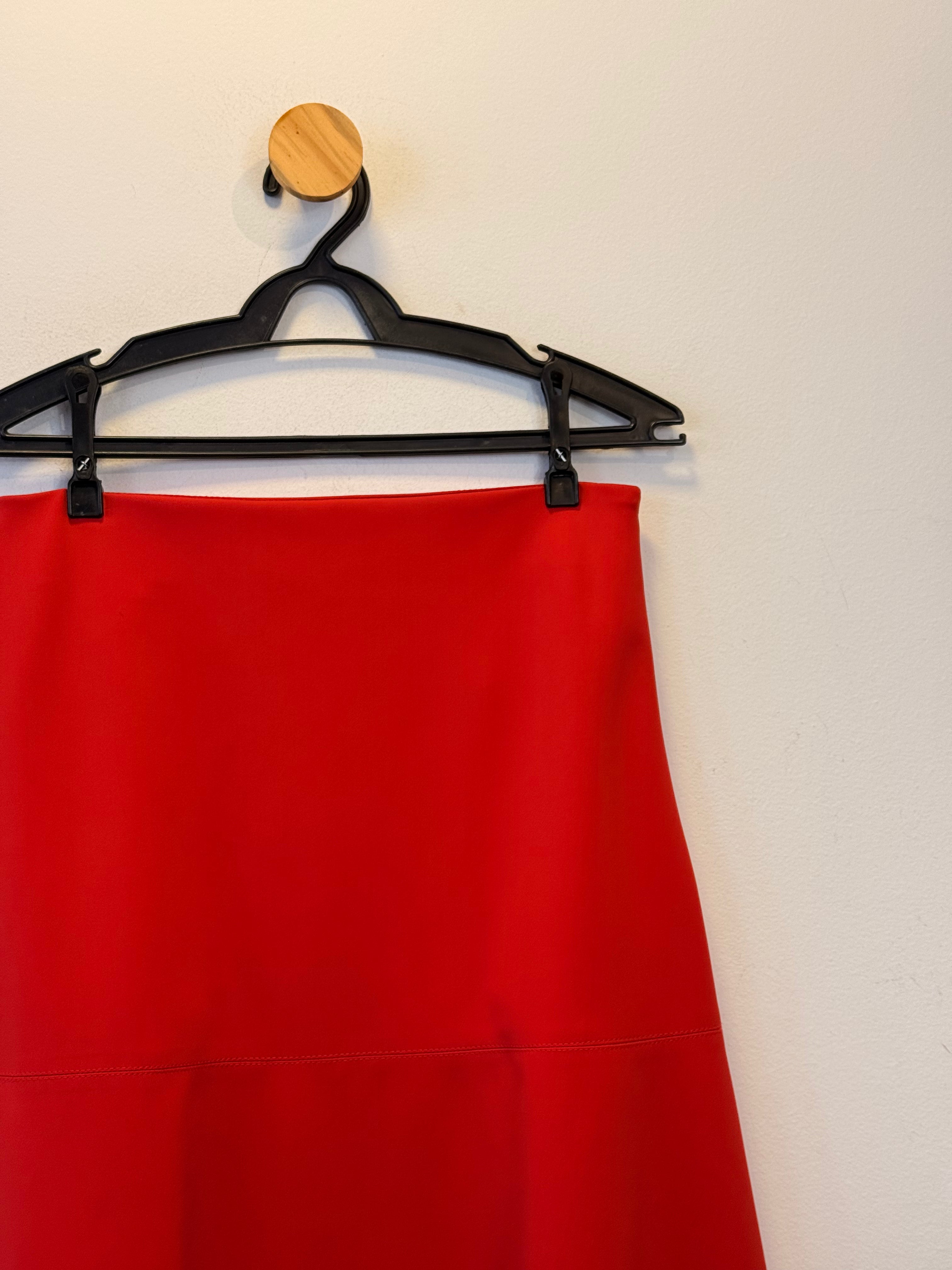 Saia Vermelha Lafort