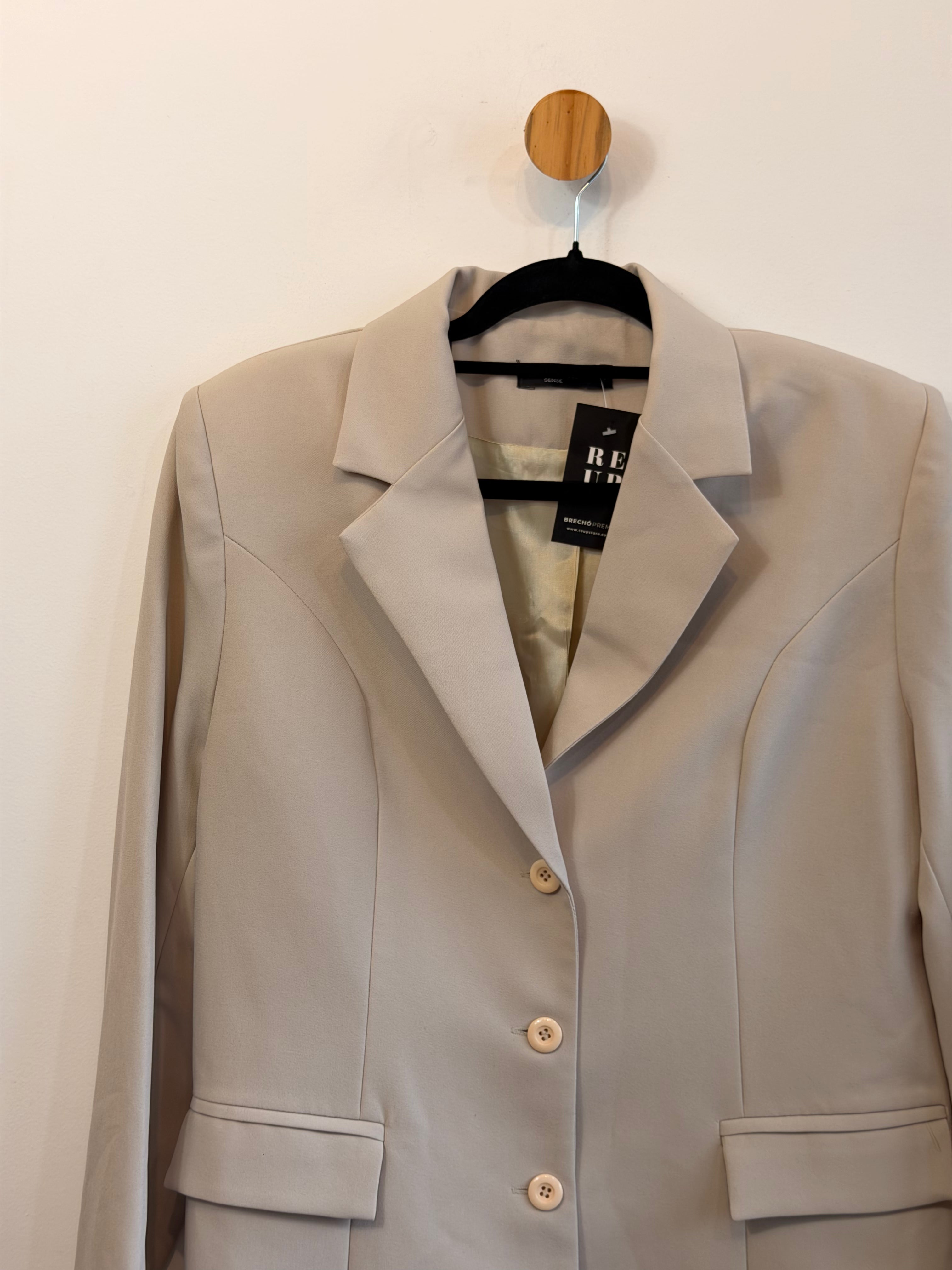 Blazer Cinza Celavie