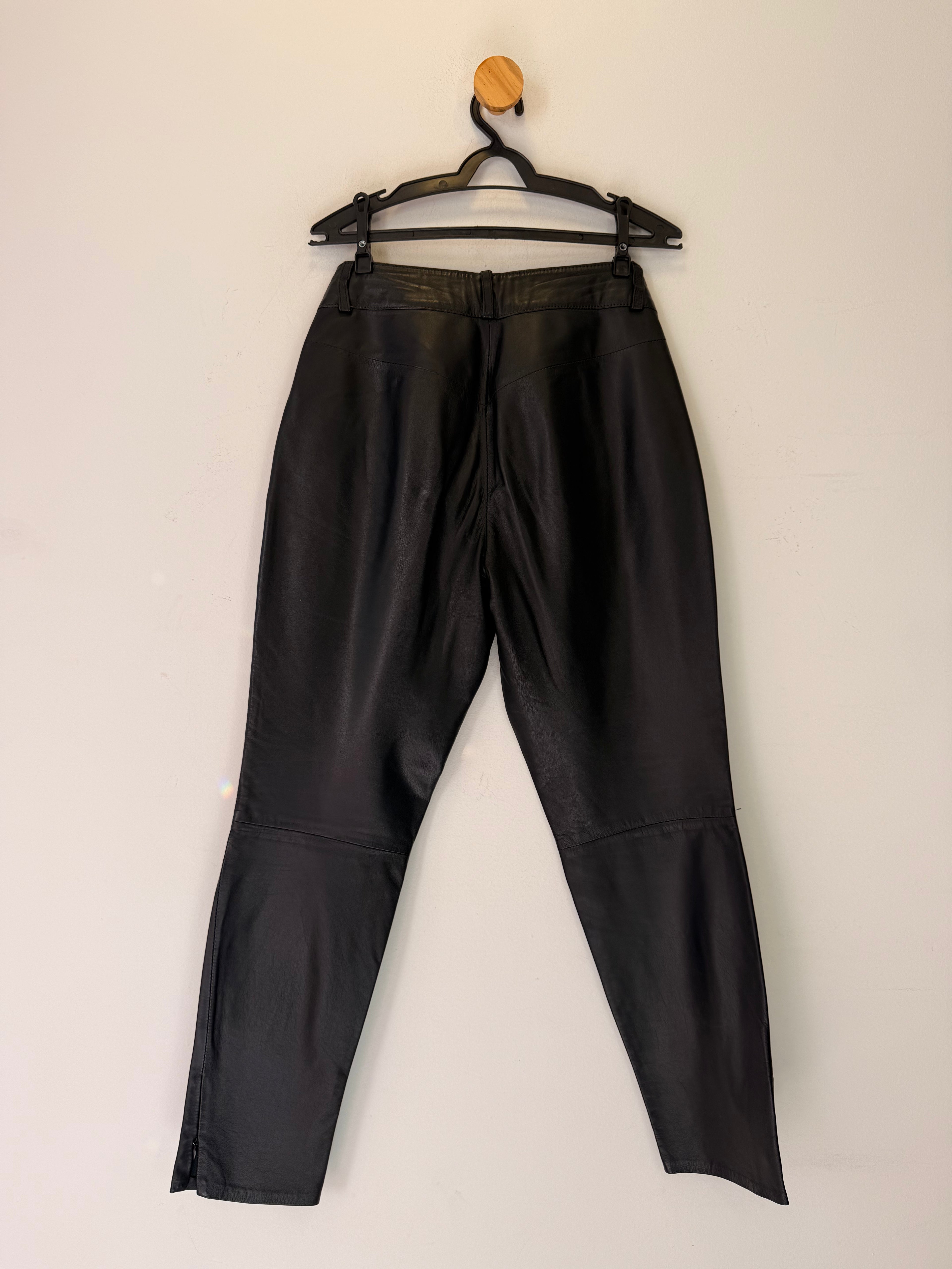 Calça de Couro Preta Bria