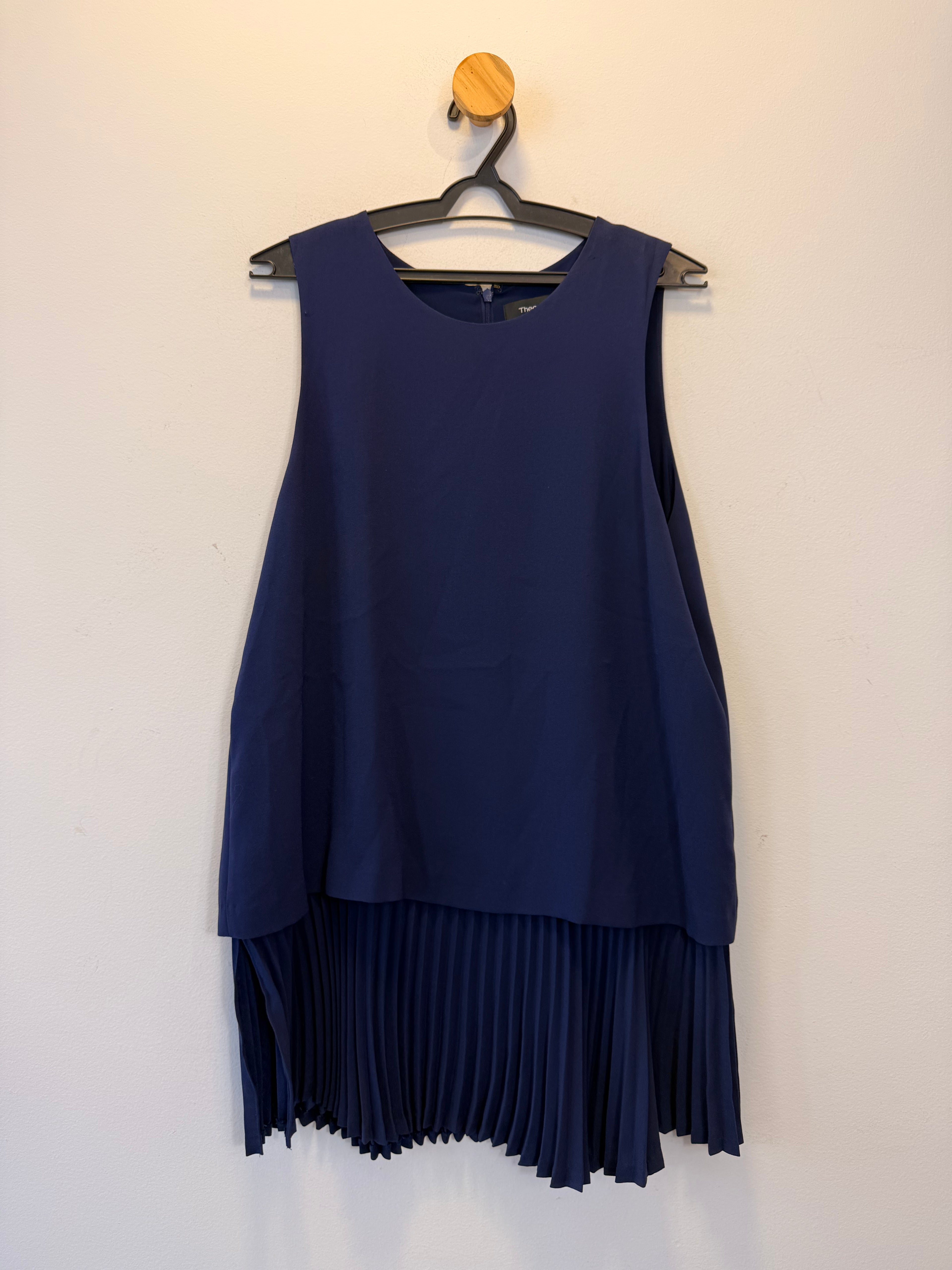 Blusa Azul Theory