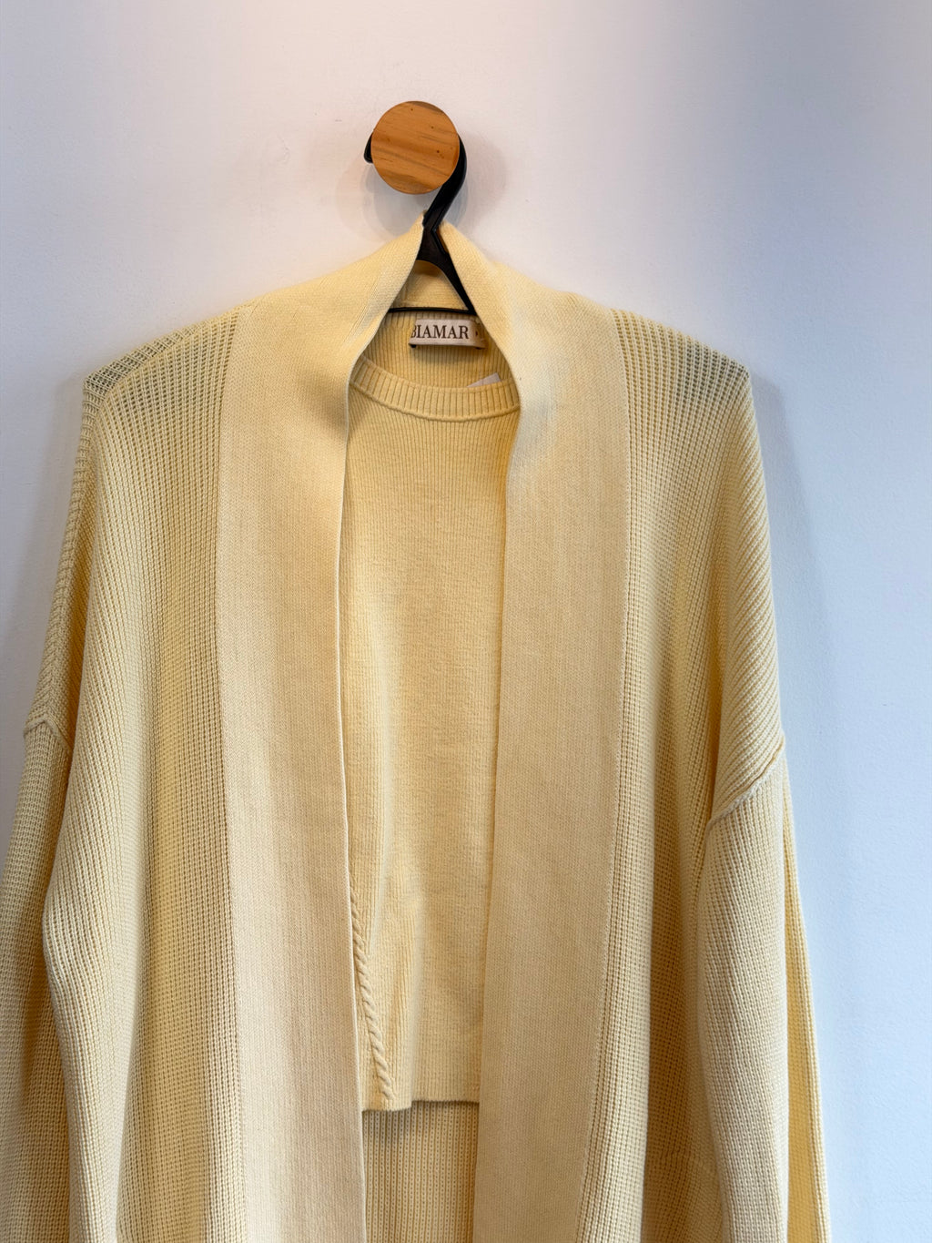 Conjunto Amarelo Manteiga Biamar