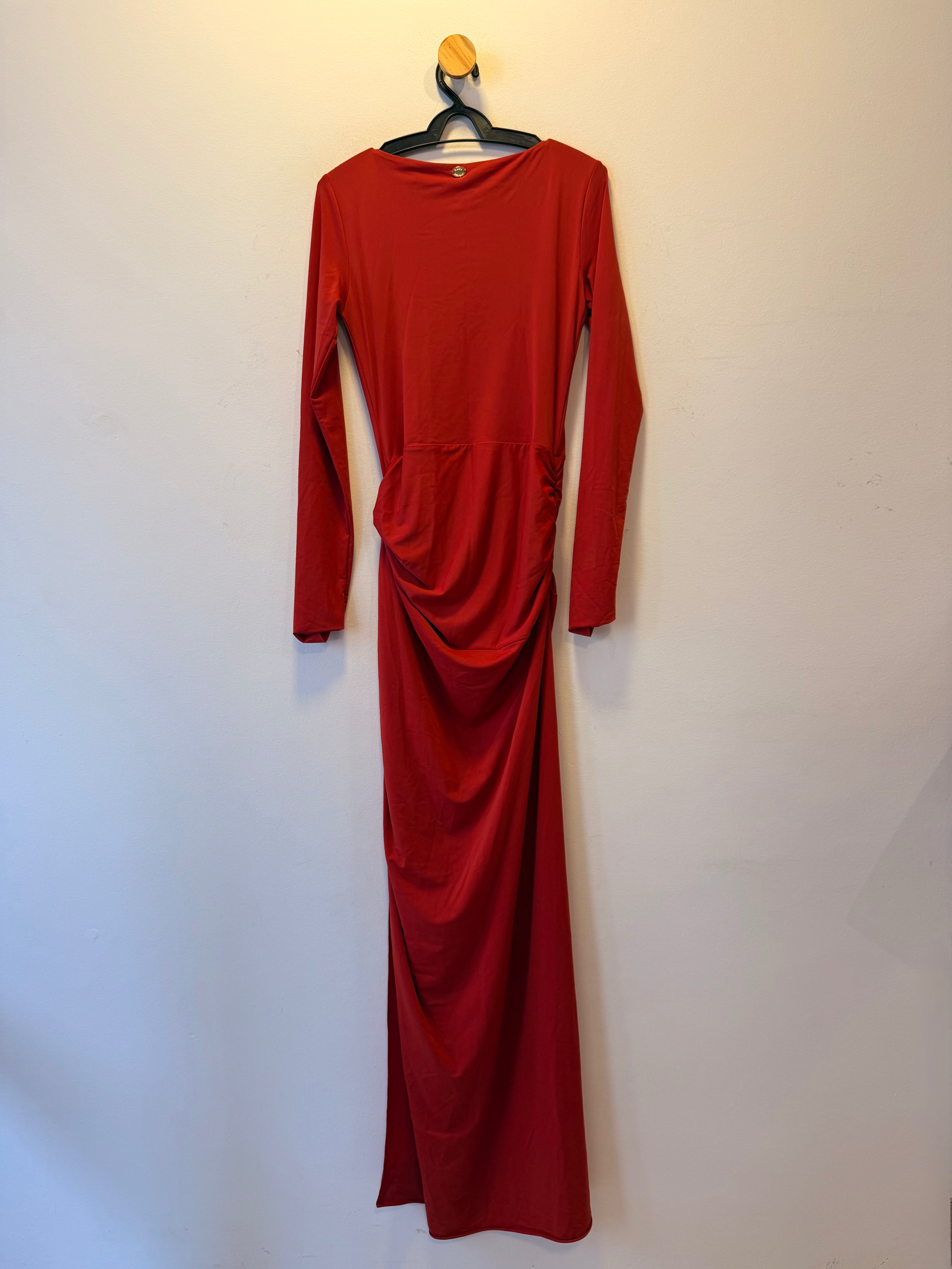 Vestido Longo Vermelho Lança Perfume