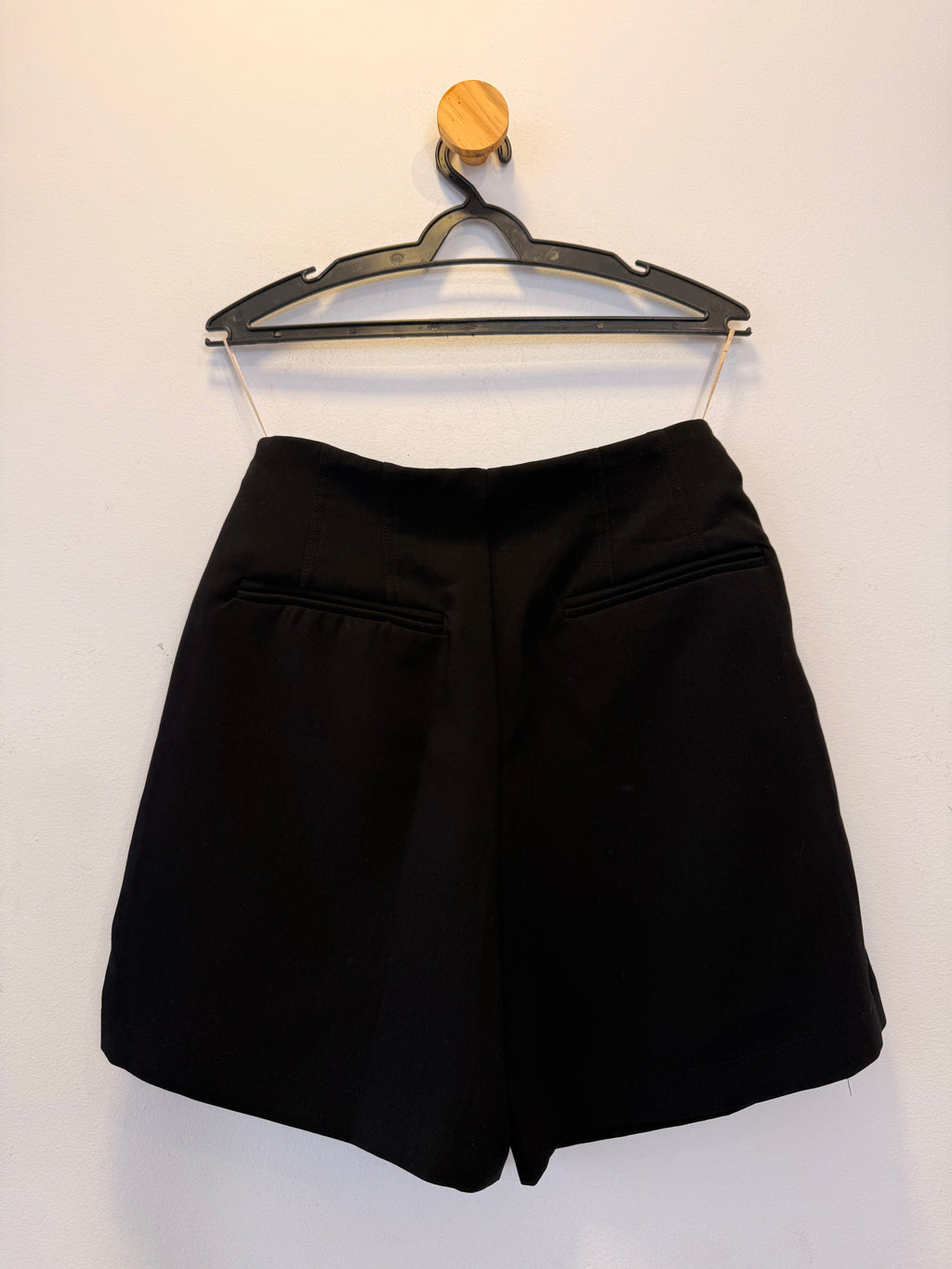 Short saia Preto Shoulder
