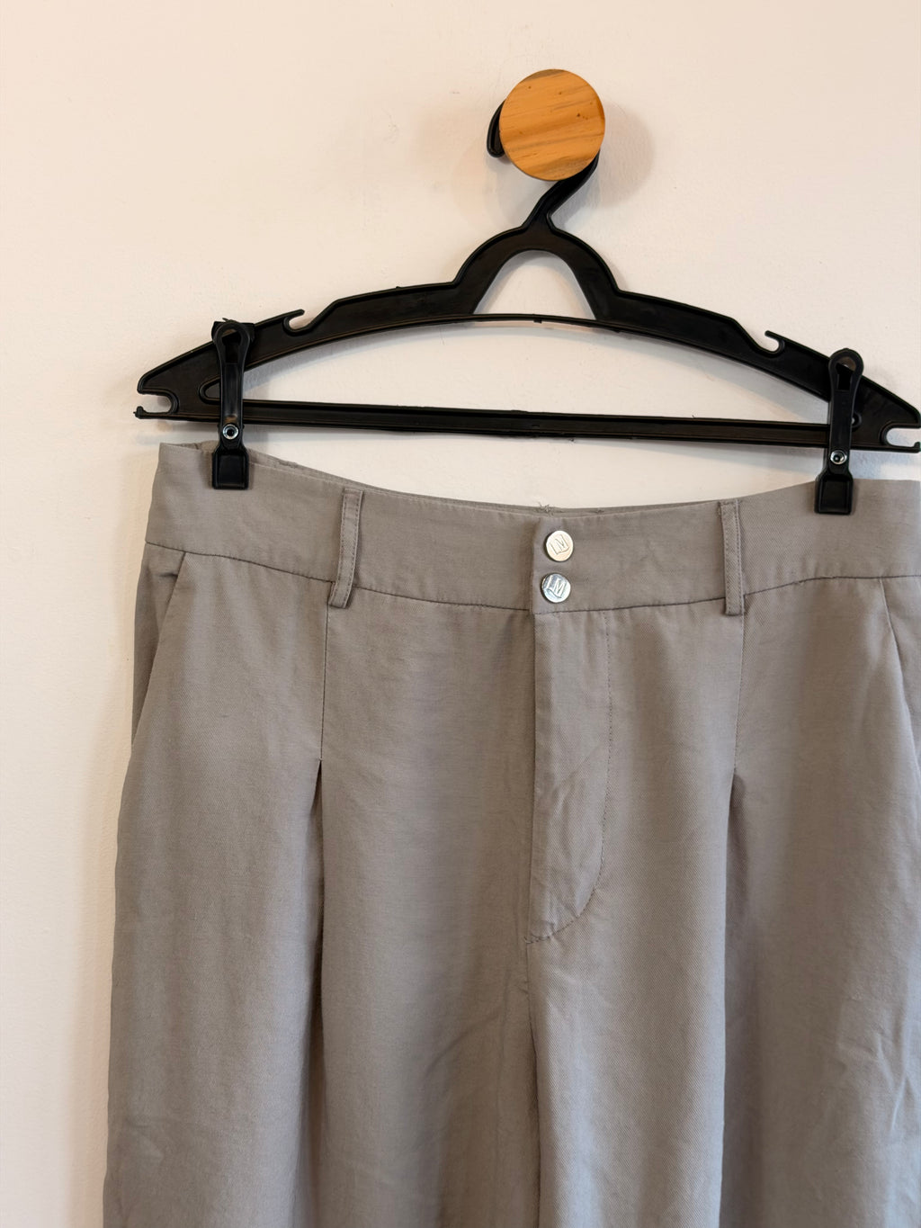 Calça de Alfaiataria Cinza Linda de Morrer