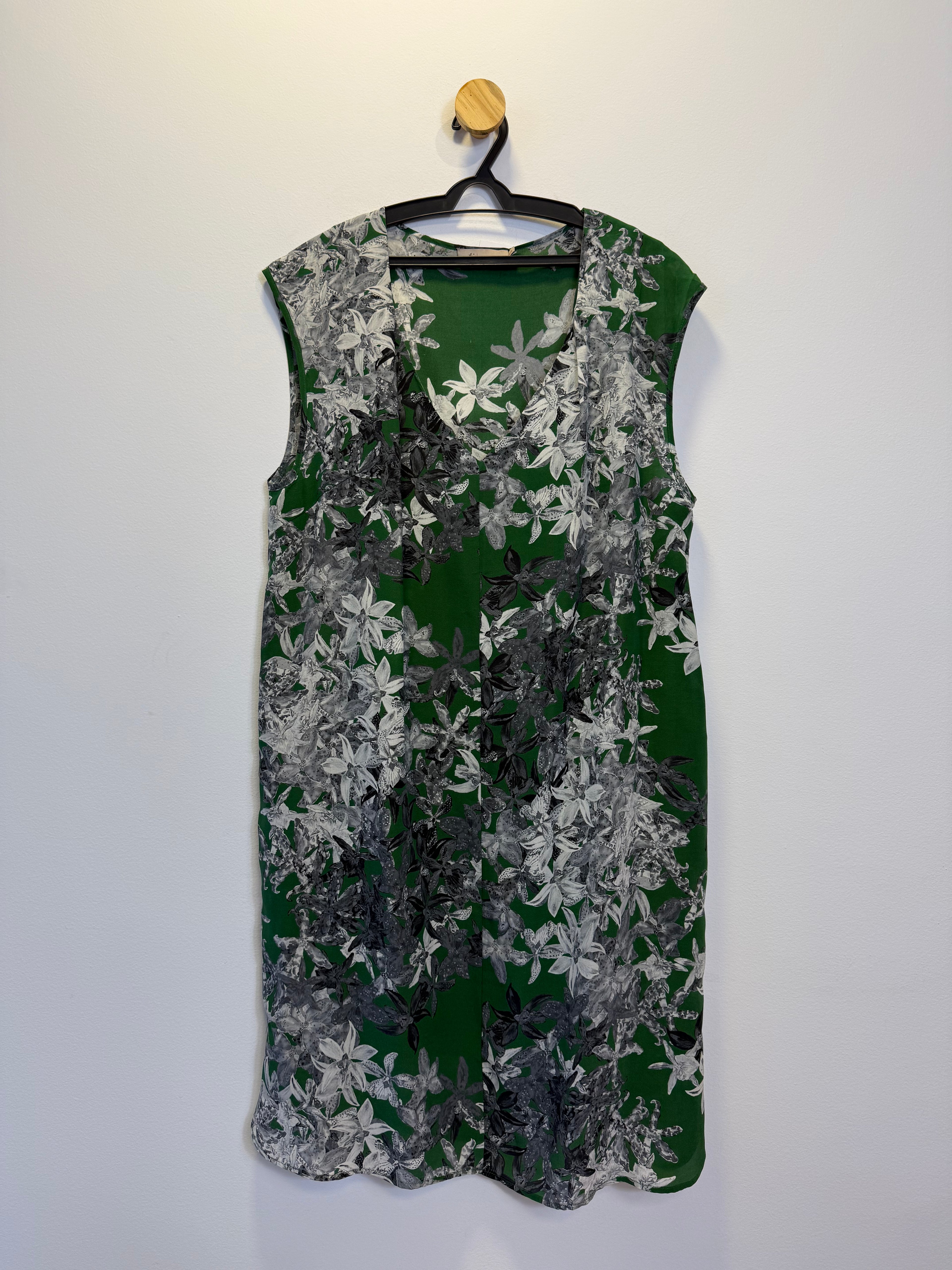 Vestido Verde Floral Branco