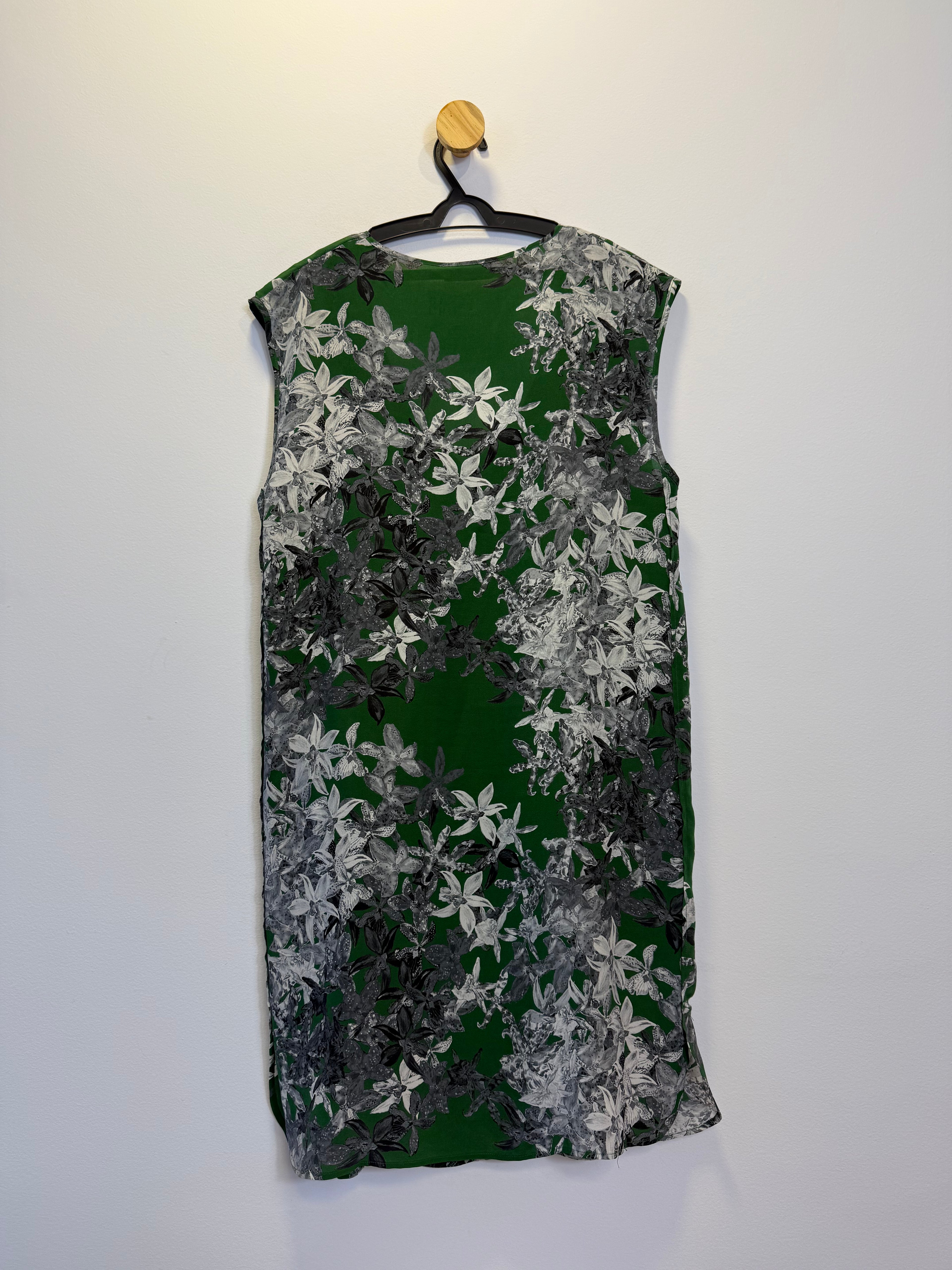 Vestido Verde Floral Branco