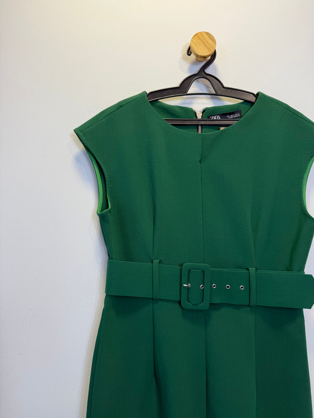 Vestido Tubinho com Cinto Verde
