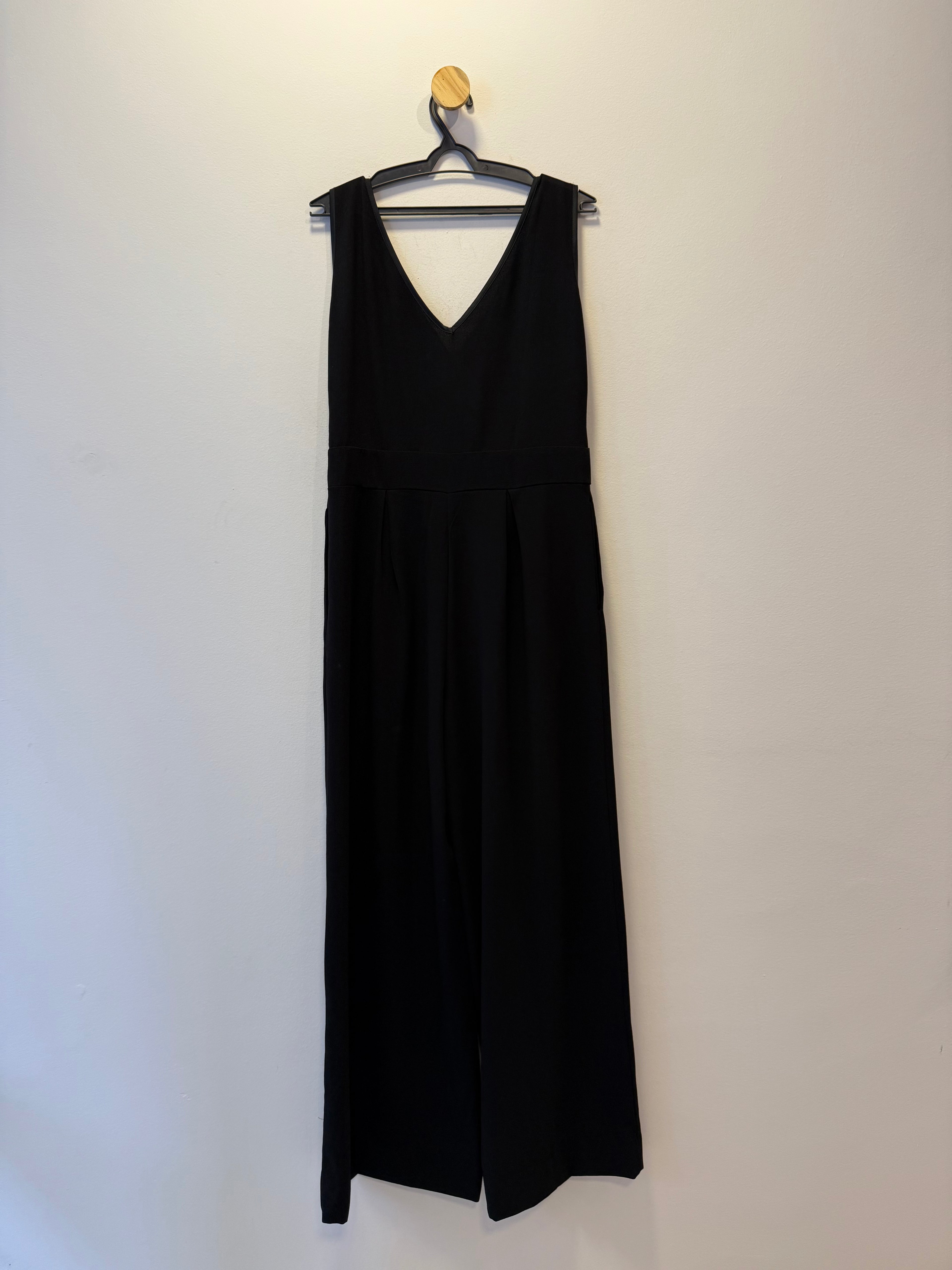 Vestido Longo Preto Decote em Paête