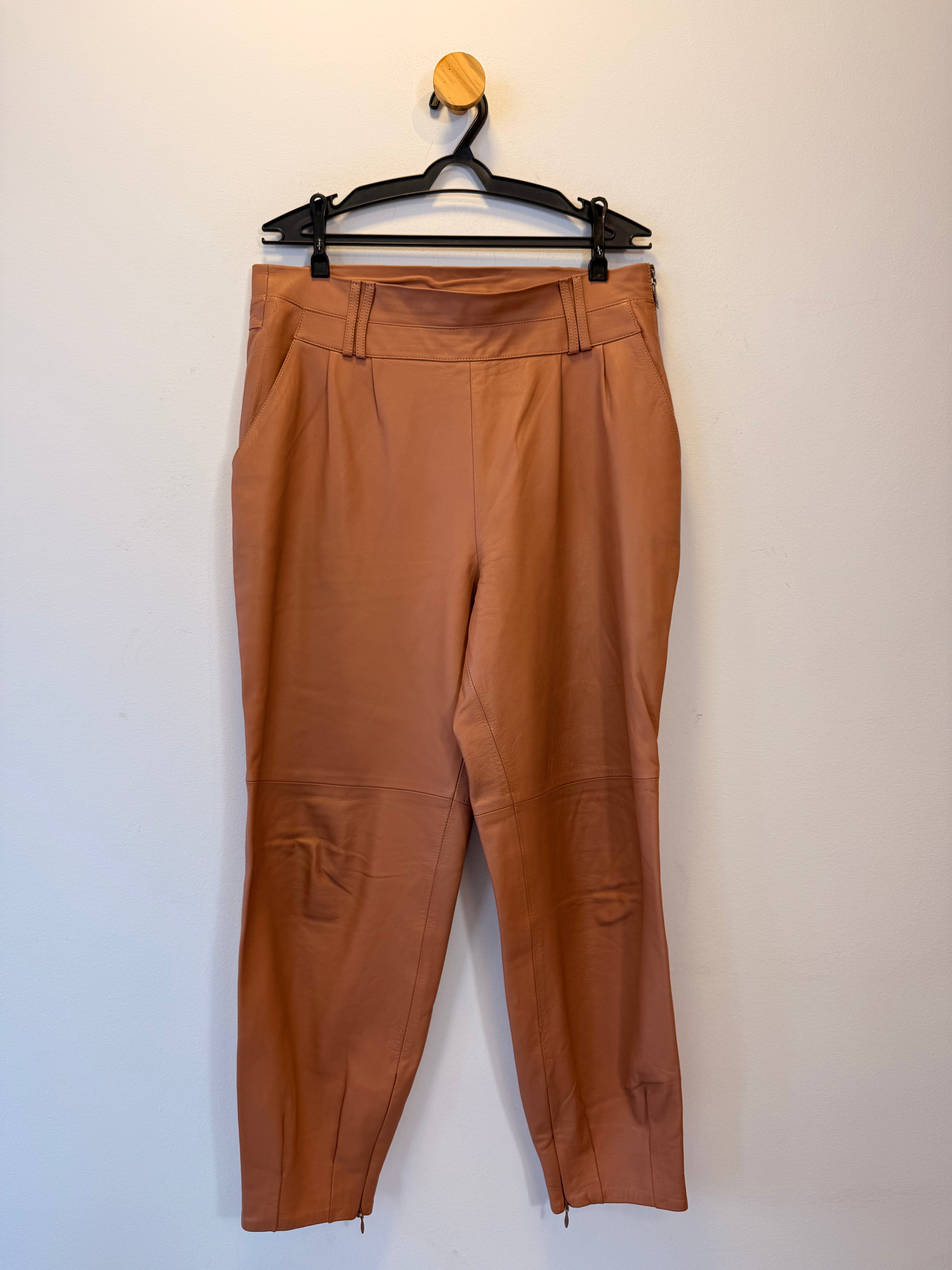 Calça de Couro Verosenso