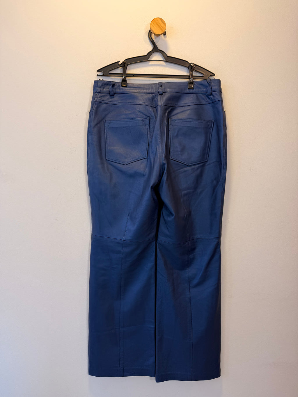 Calça Couro Azul Marinho Verosenso