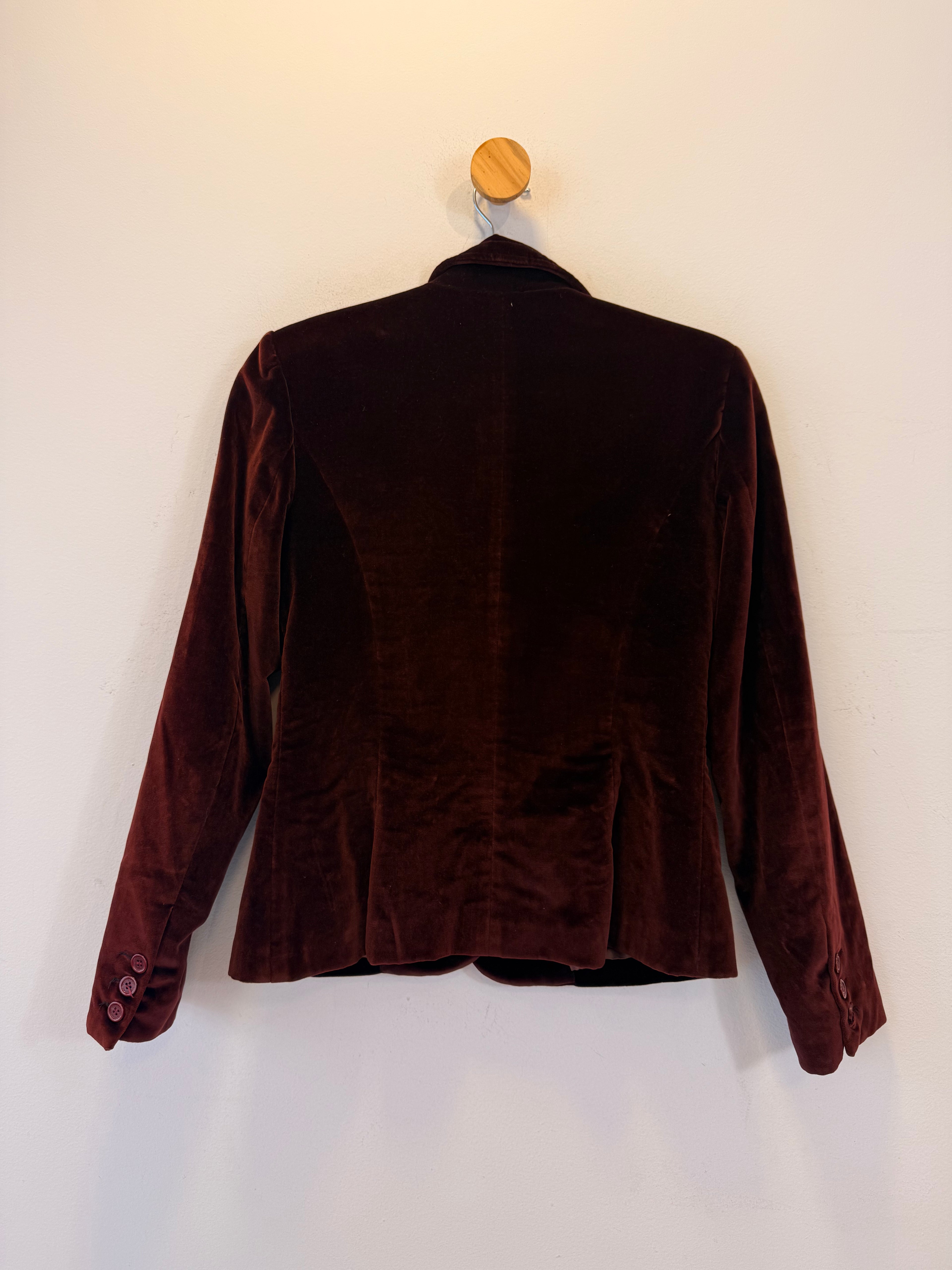 Blazer Akiabara