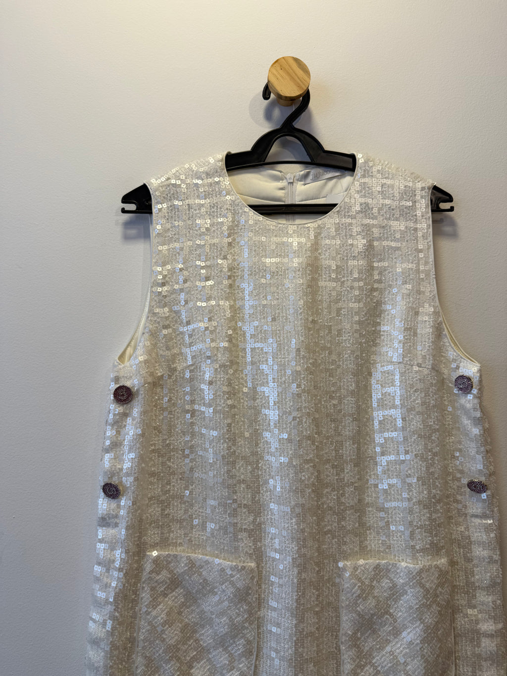 Vestido Branco Paêtes e Franja