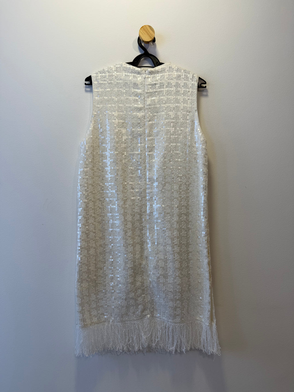 Vestido Branco Paêtes e Franja