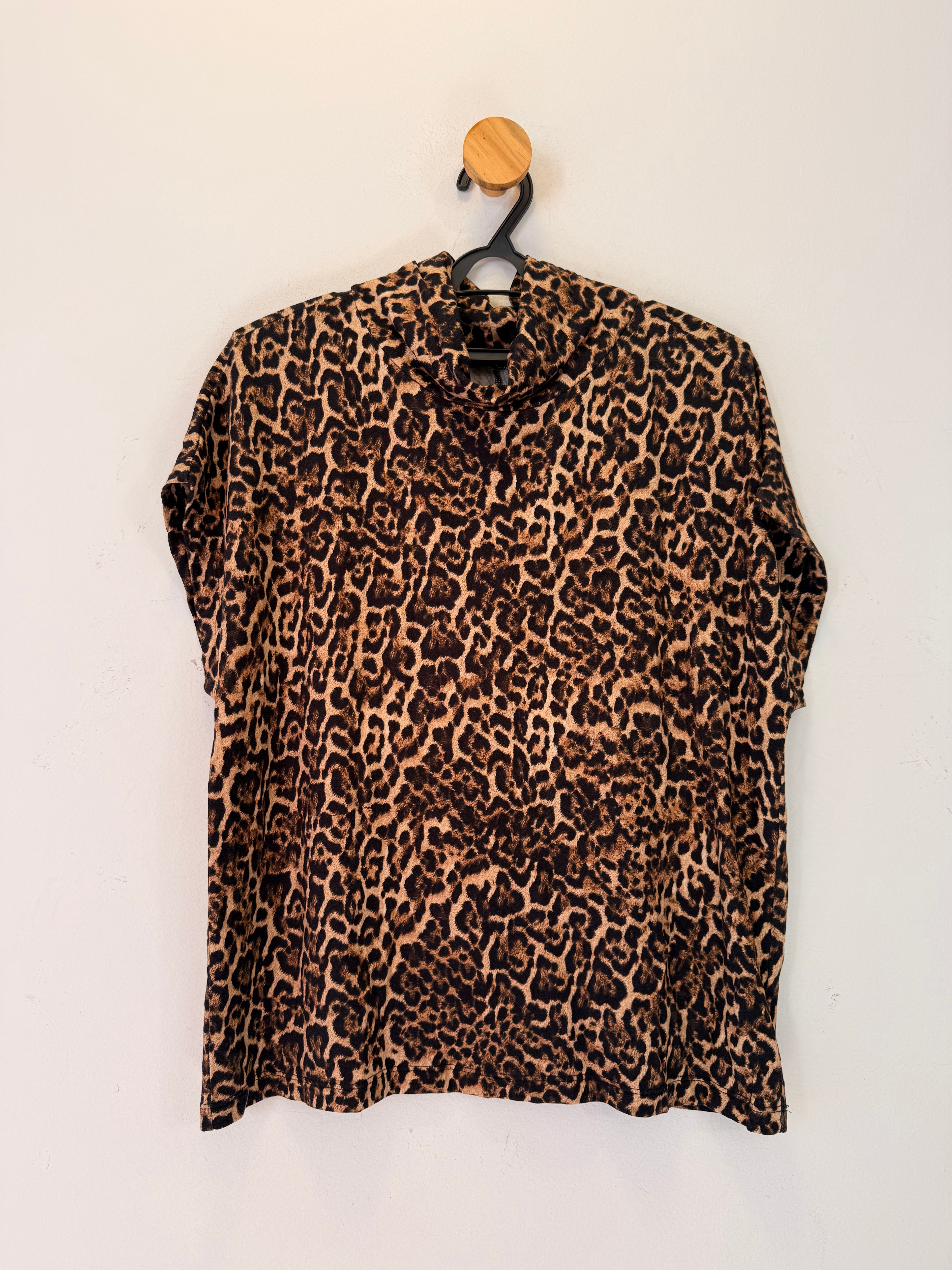 Blusa Animal Print Shoulder