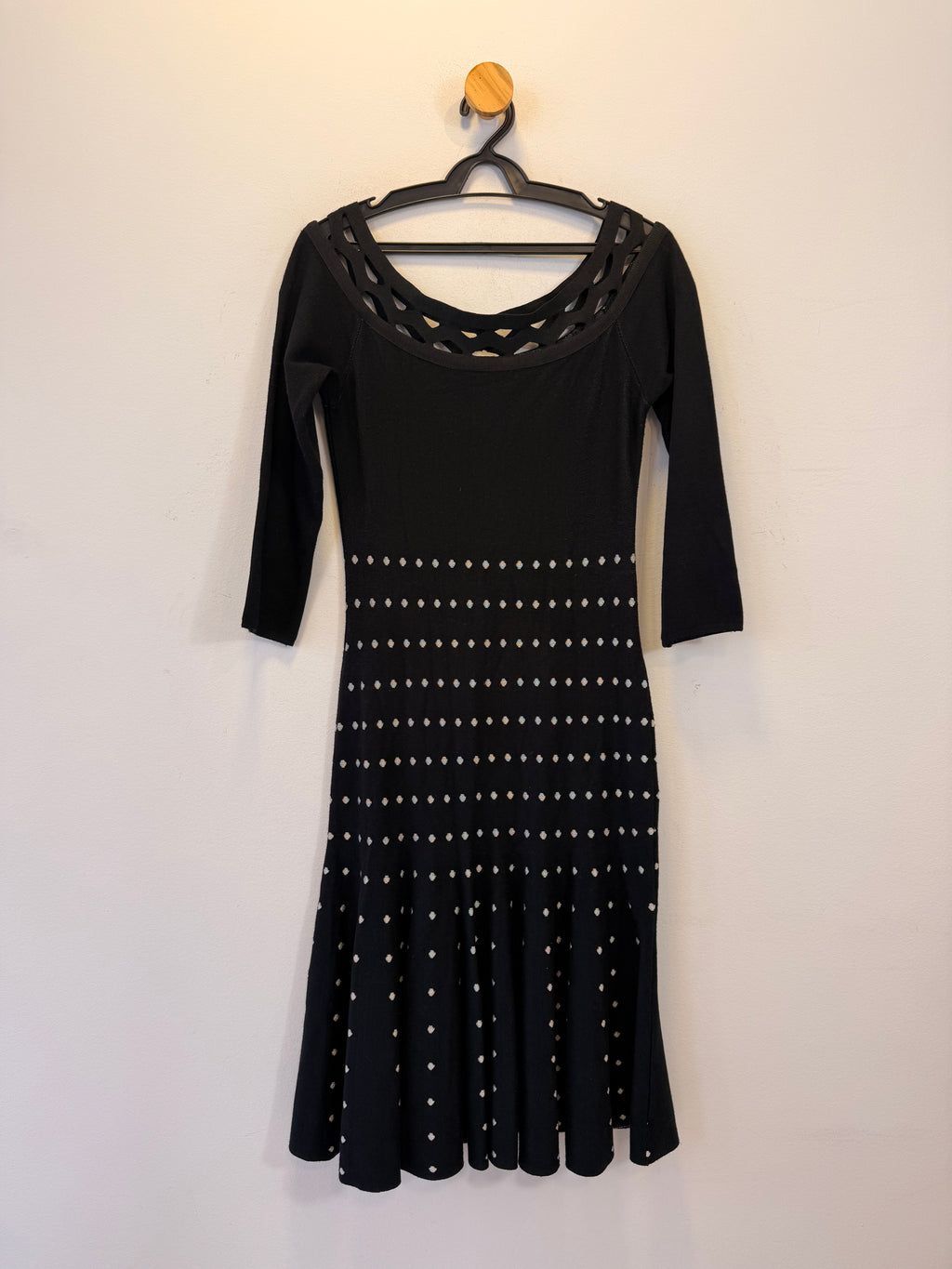 Vestido Preto em Tricot Max Maria