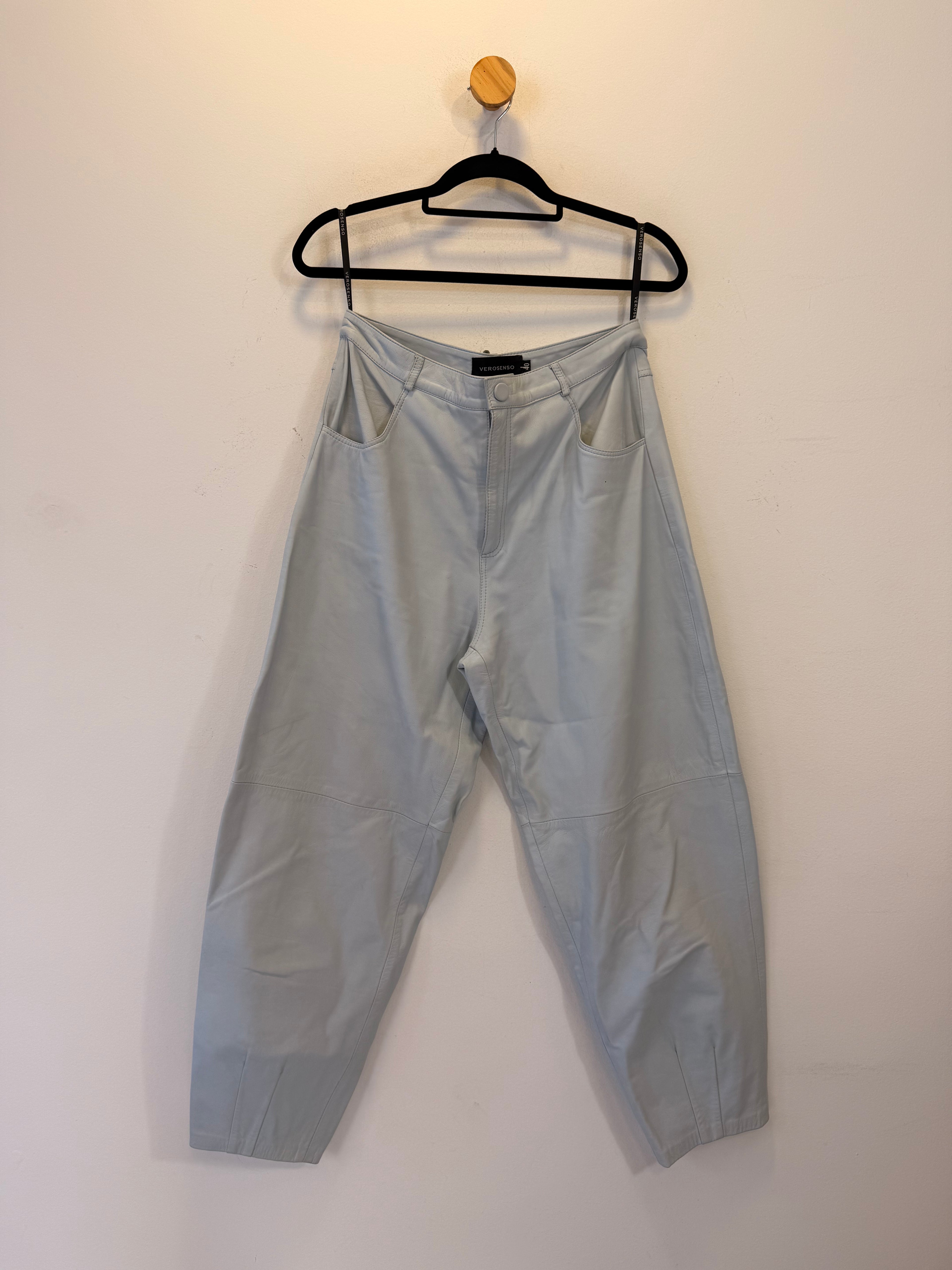 Calça de Couro Verosenso