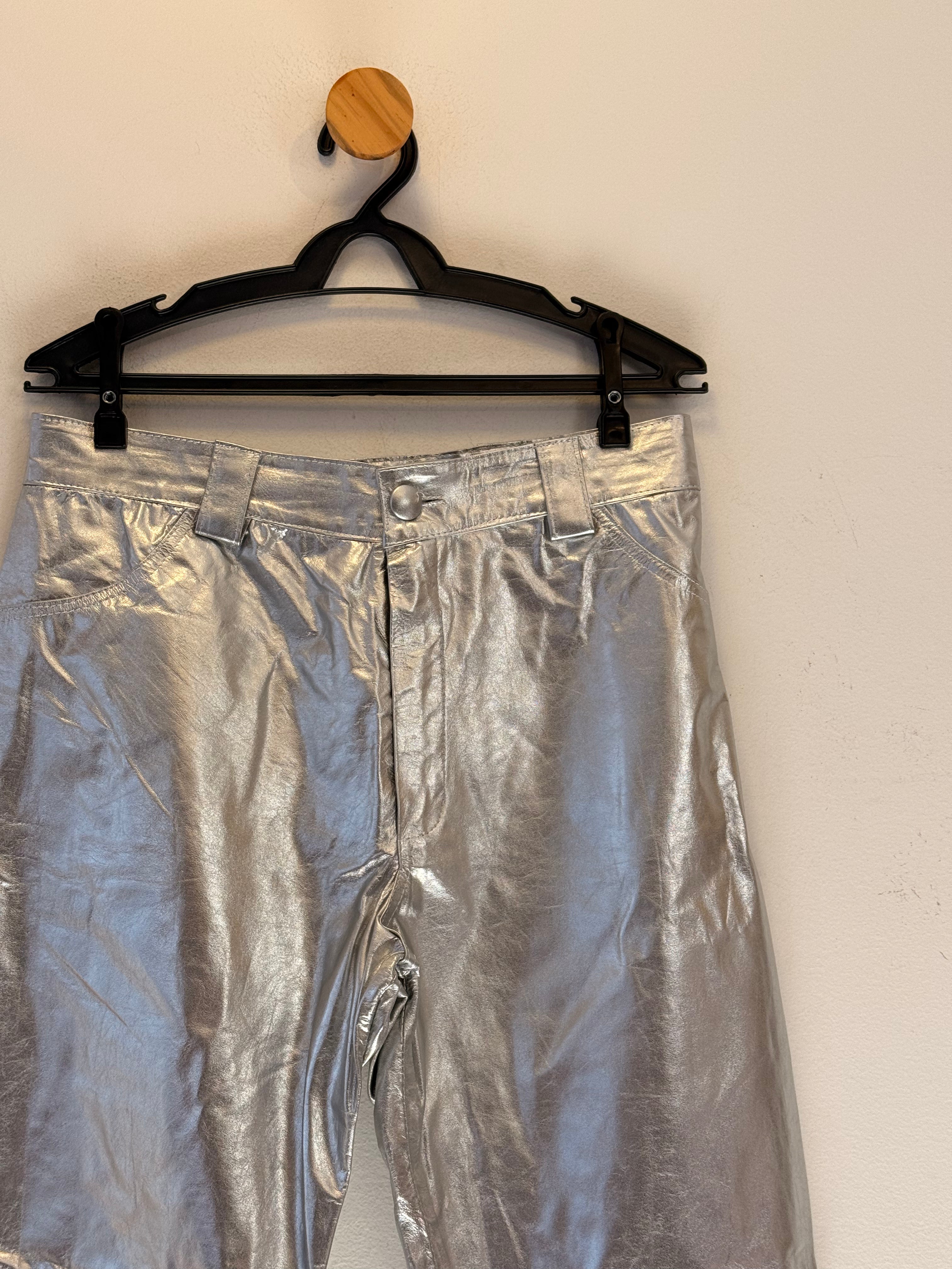 Calça de Couro Prata
