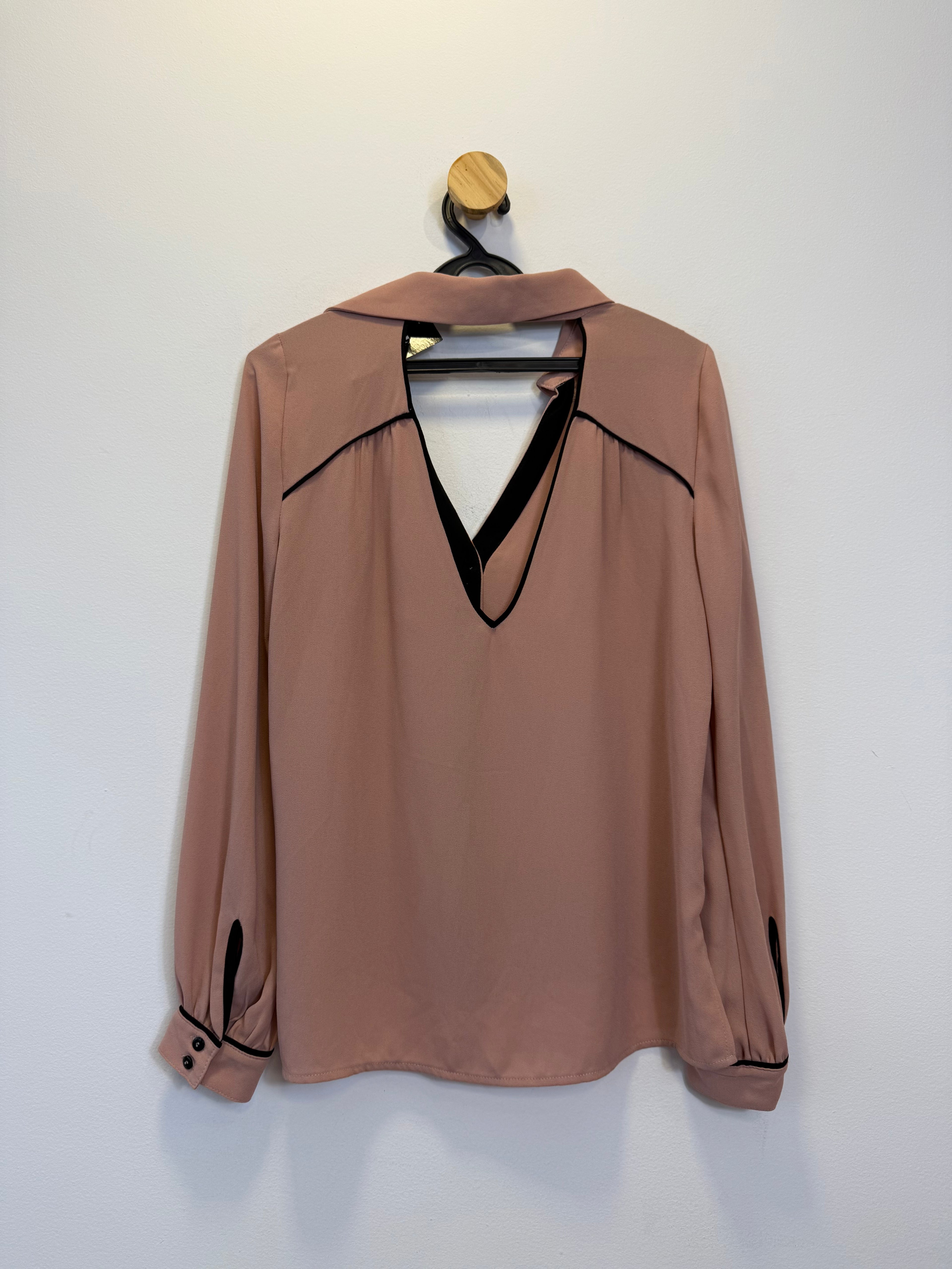 Conjunto Alfaiataria Nude Detalhes Pretos