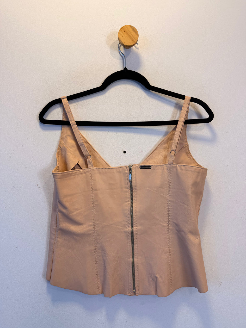 Blusa Cropped Bege de Couro