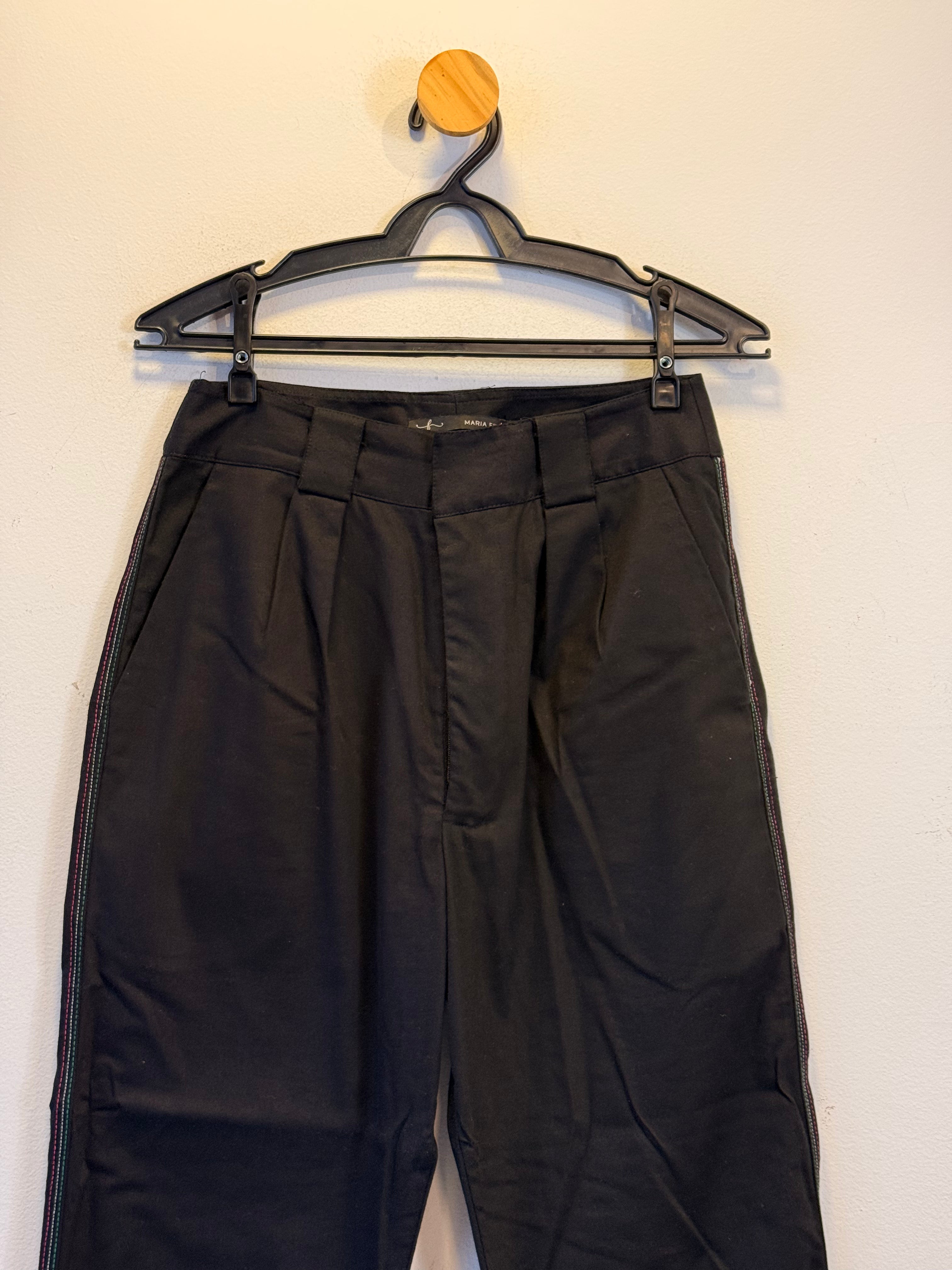 Calça Preta Maria Filó