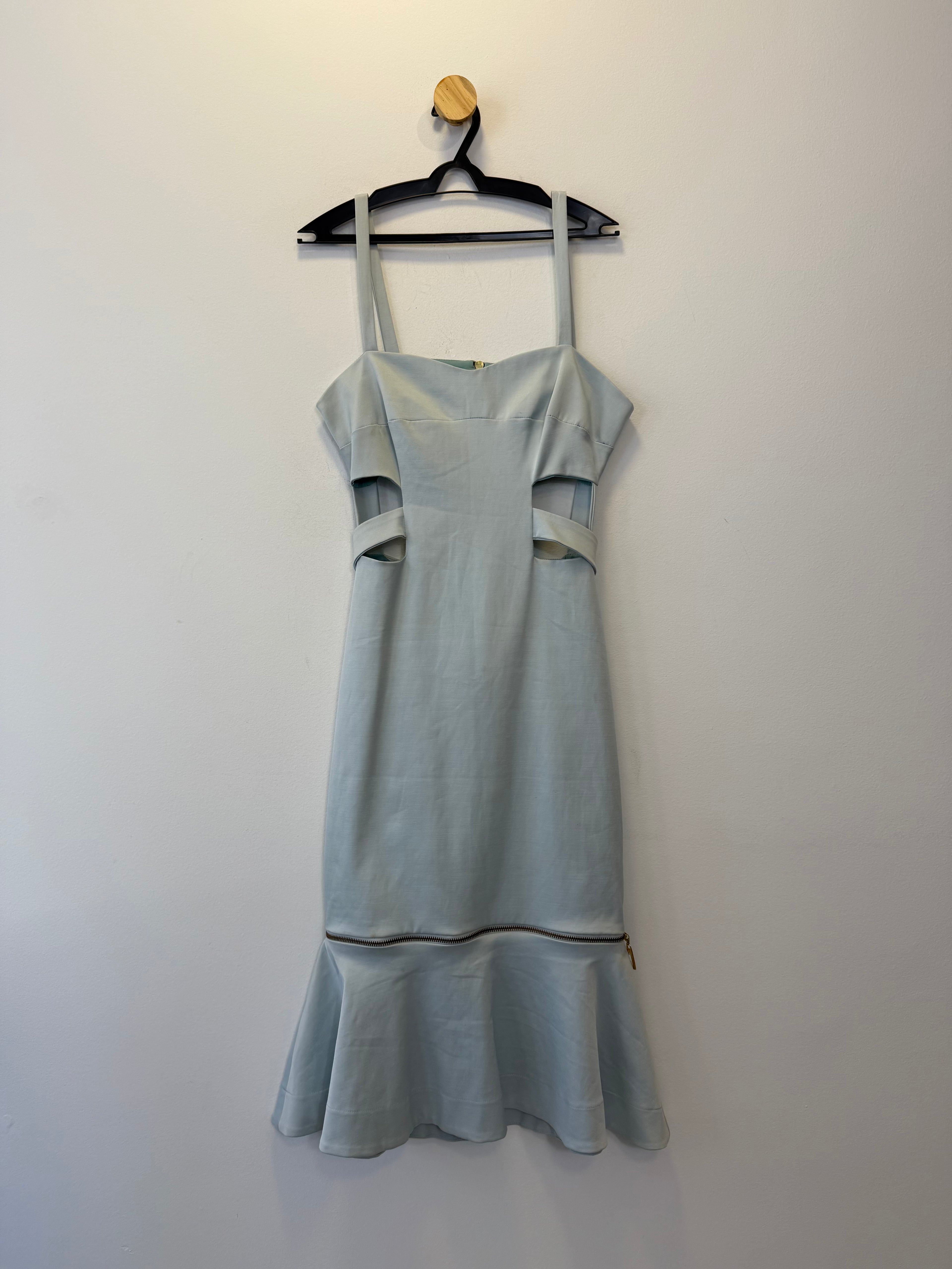 Vestido Celeste com Recortes