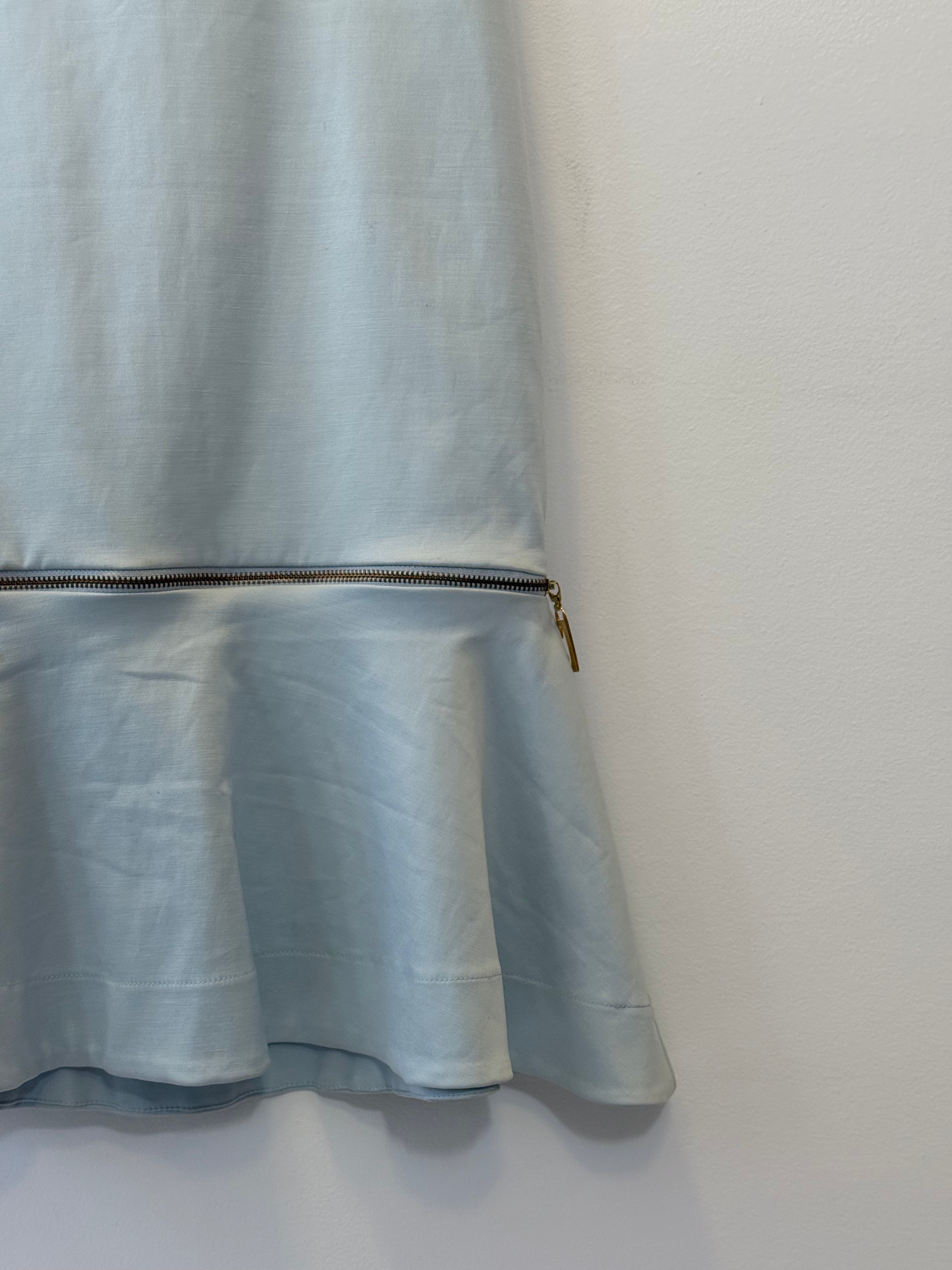 Vestido Celeste com Recortes