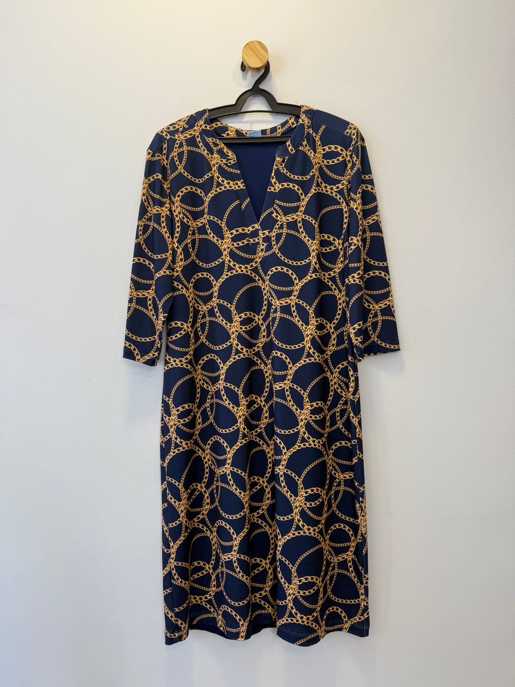 Vestido Estampa Aros Dourados