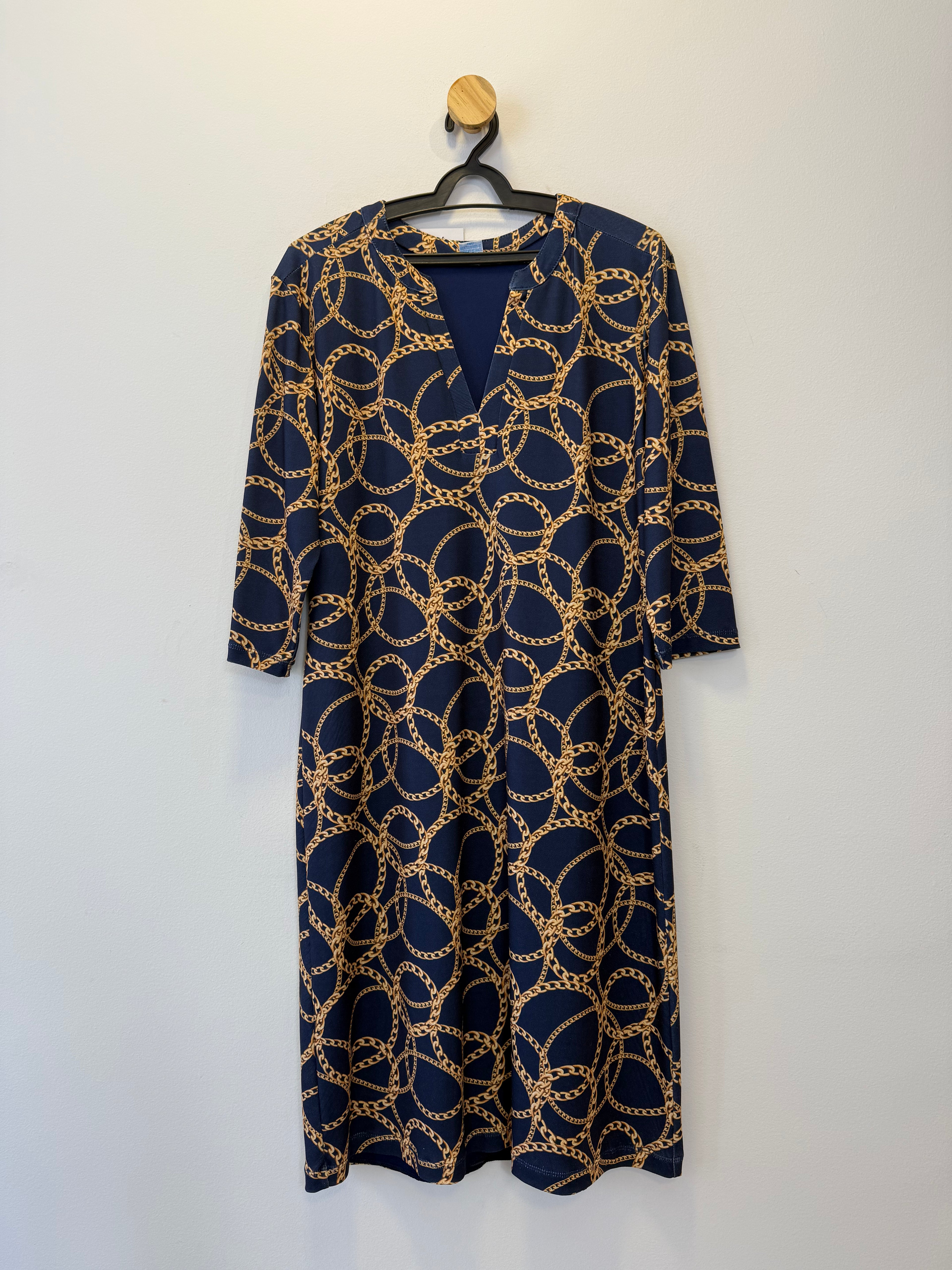 Vestido Estampa Aros Dourados