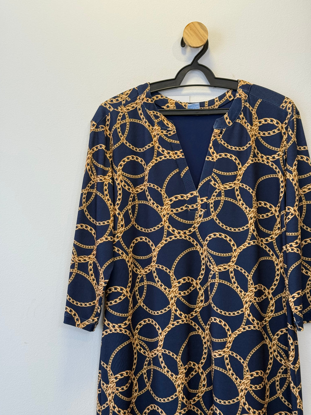 Vestido Estampa Aros Dourados