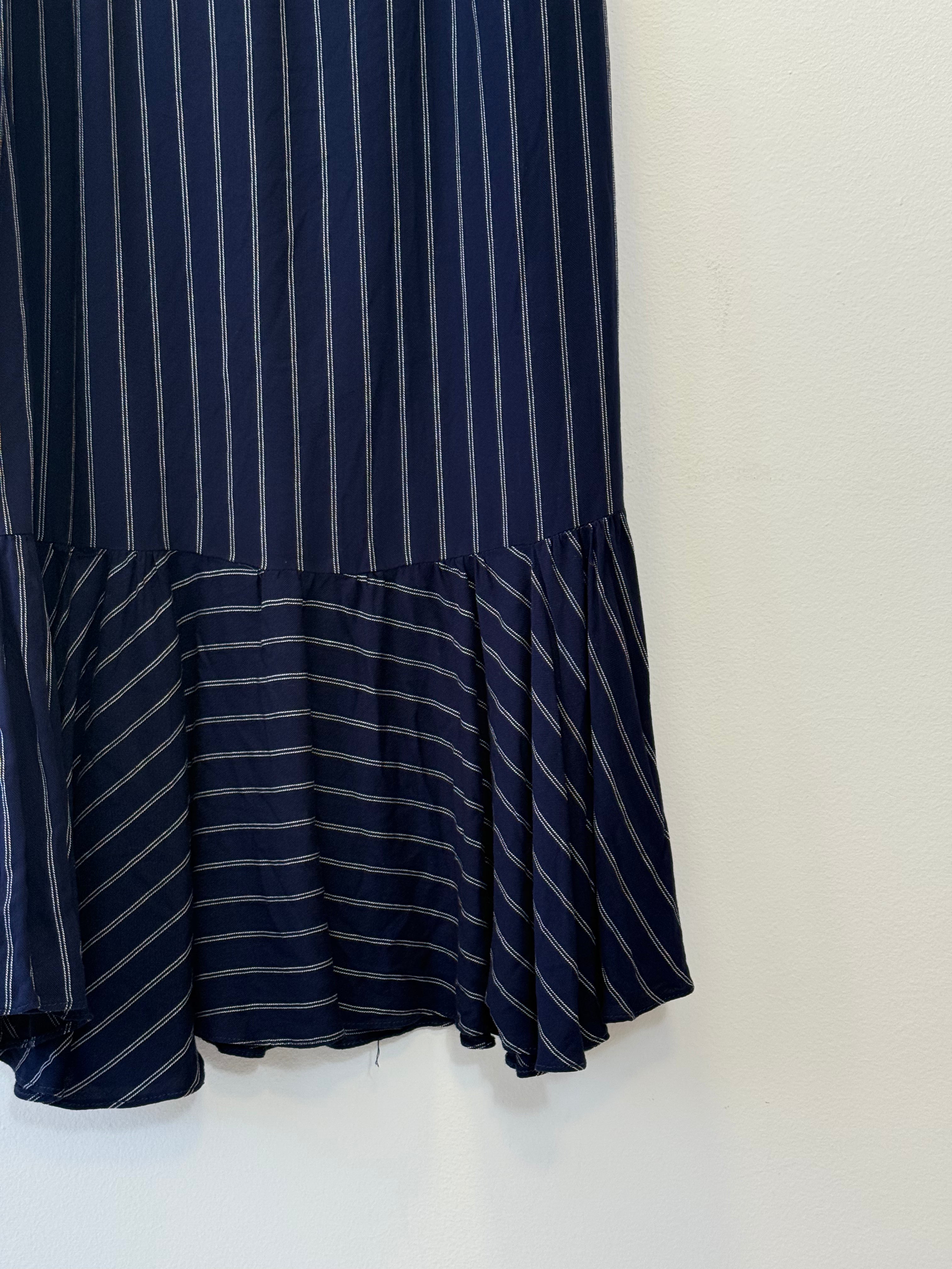 Vestido Azul Marinho Risca de Giz
