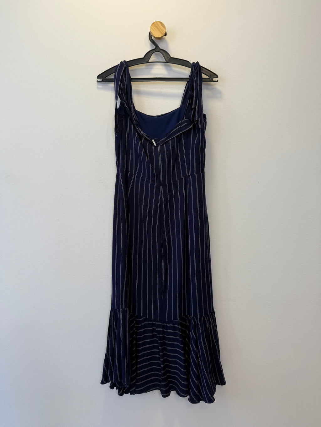Vestido Azul Marinho Risca de Giz