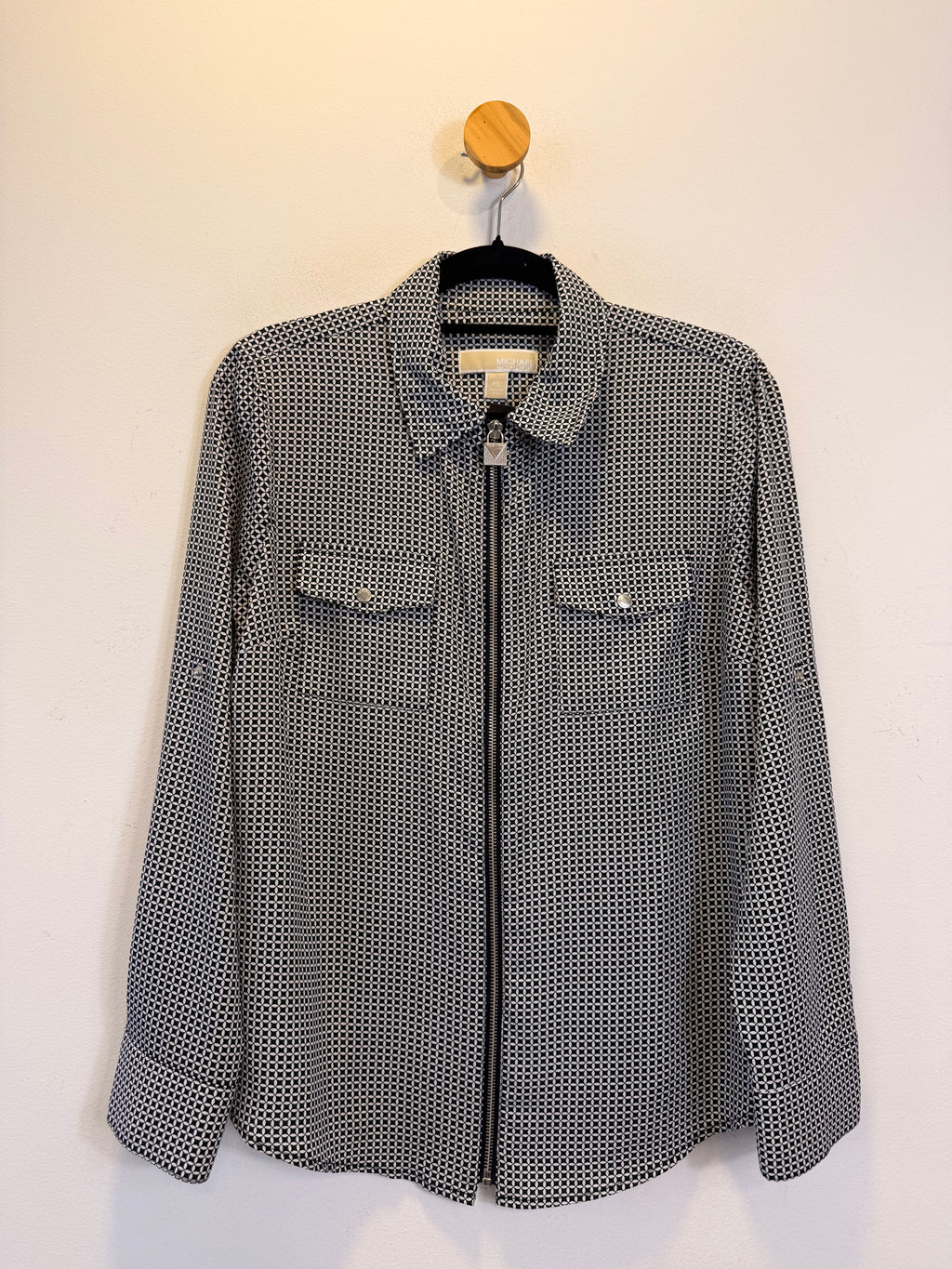 Camisa Feminina Estampada com Zíper MK