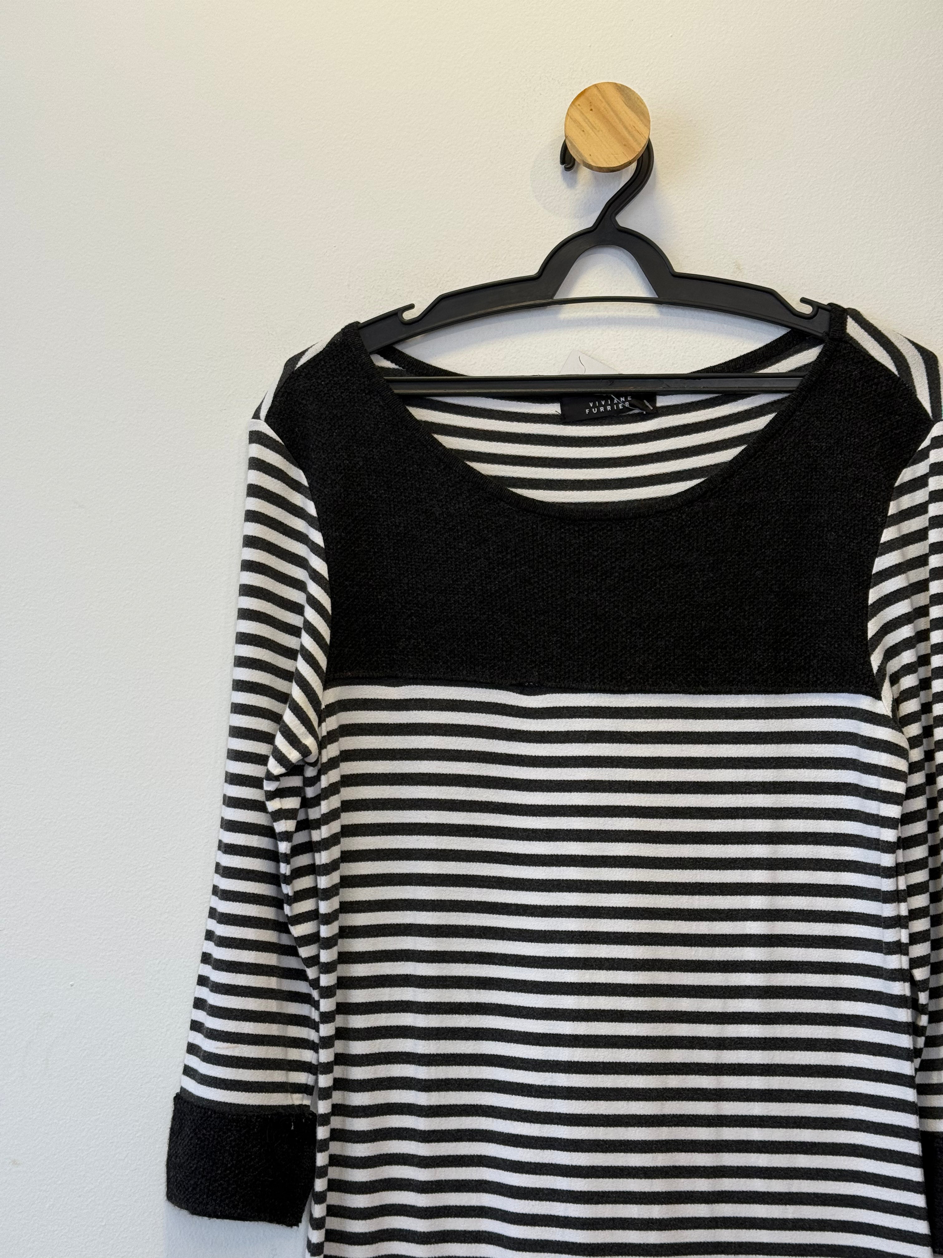 Vestido Listrado Preto e Branco