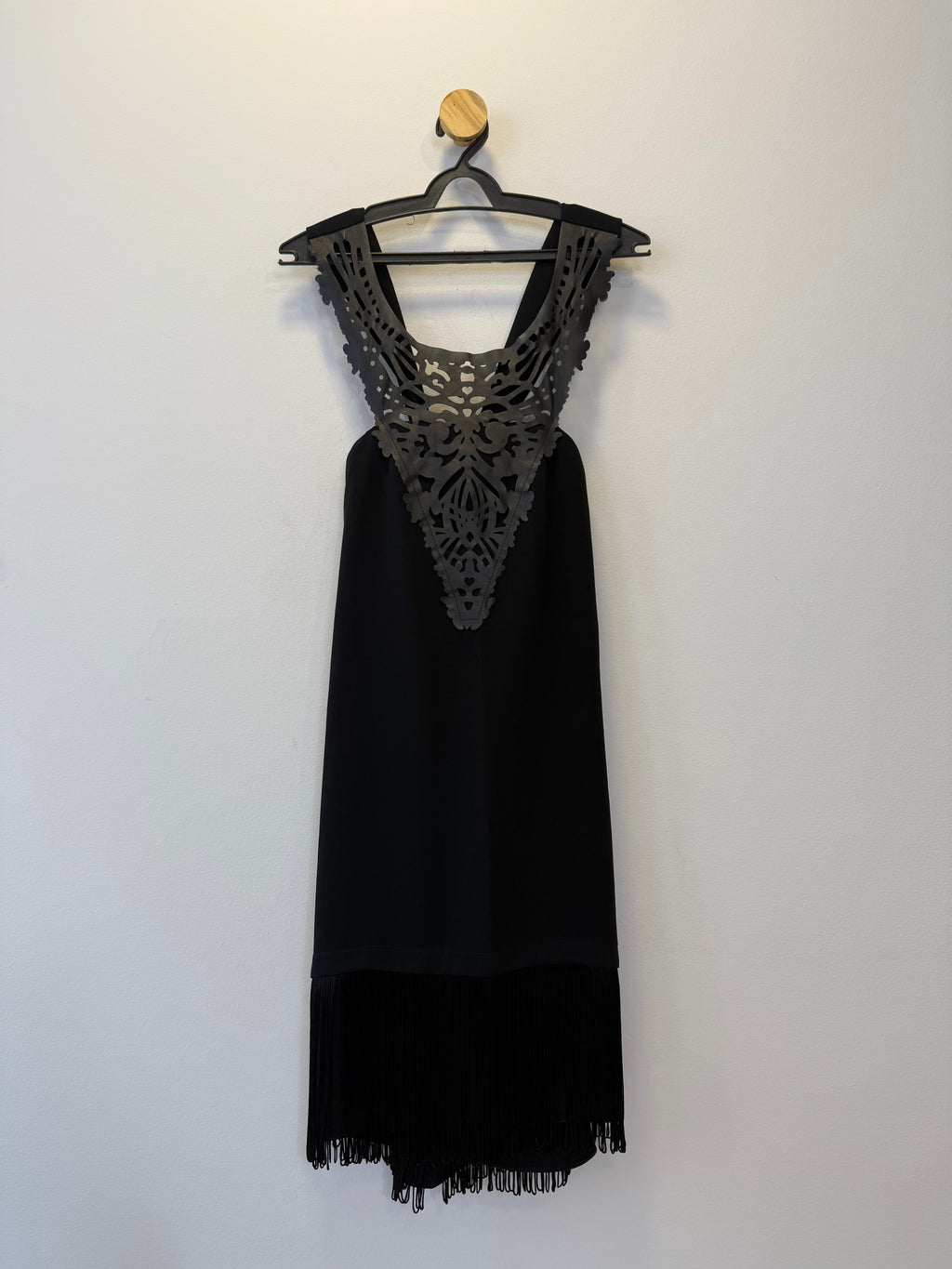 Vestido Preto Detalhe cem Couro