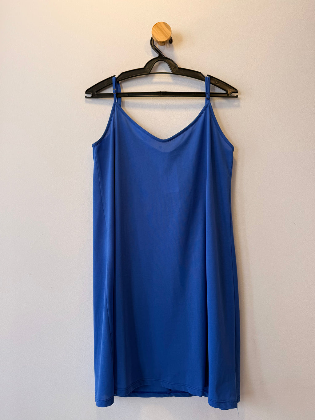 Vestido Curto Azul com Anágua