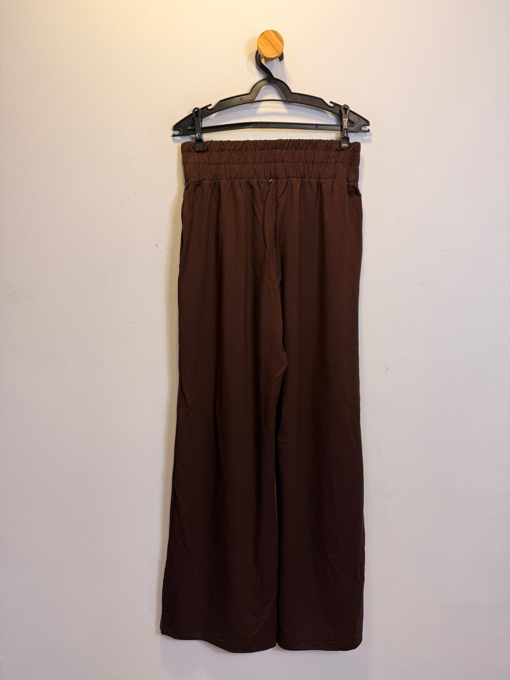 Conjunto Marrom Yolo