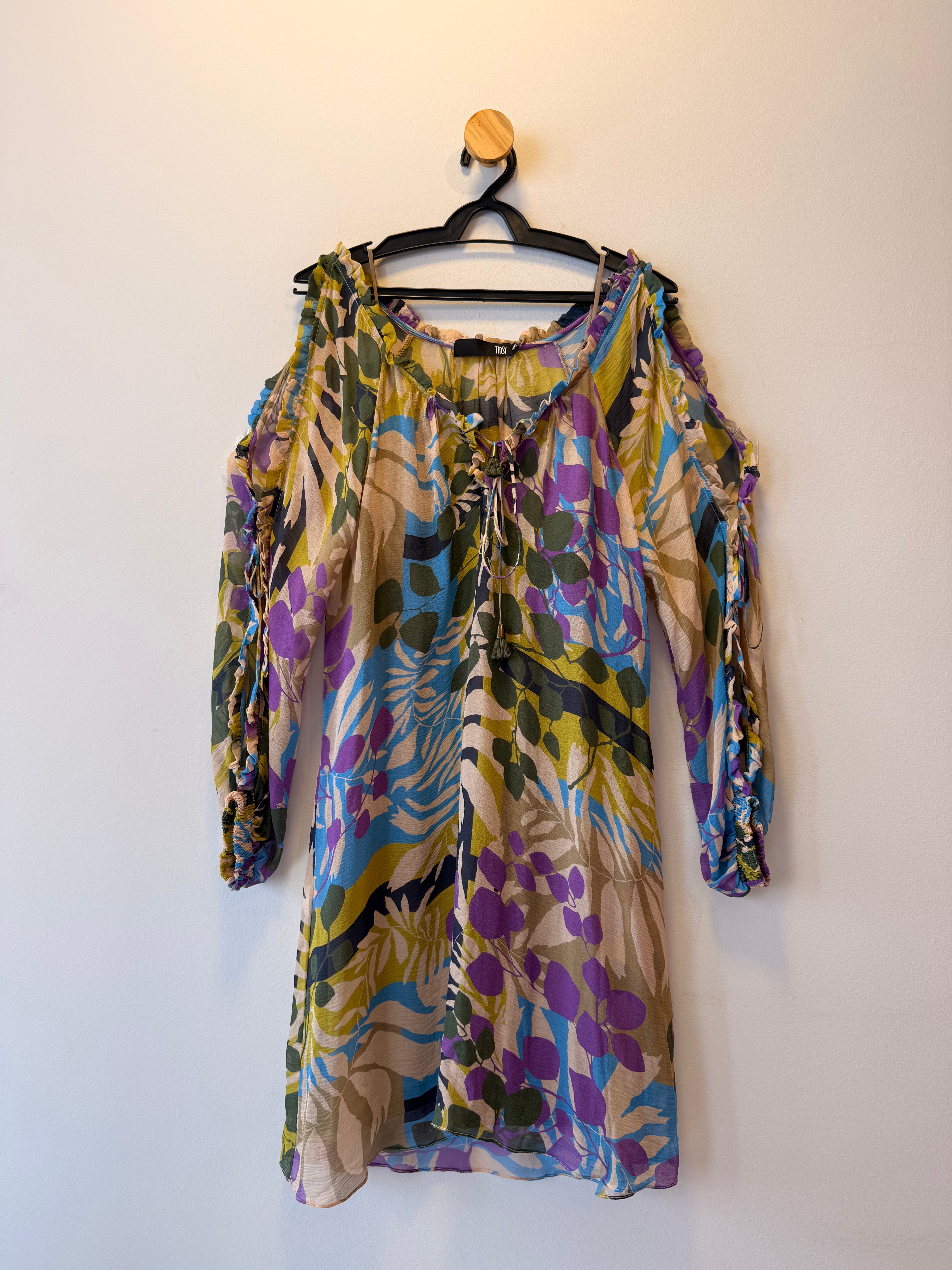 Vestido Curto com Estampa Floral