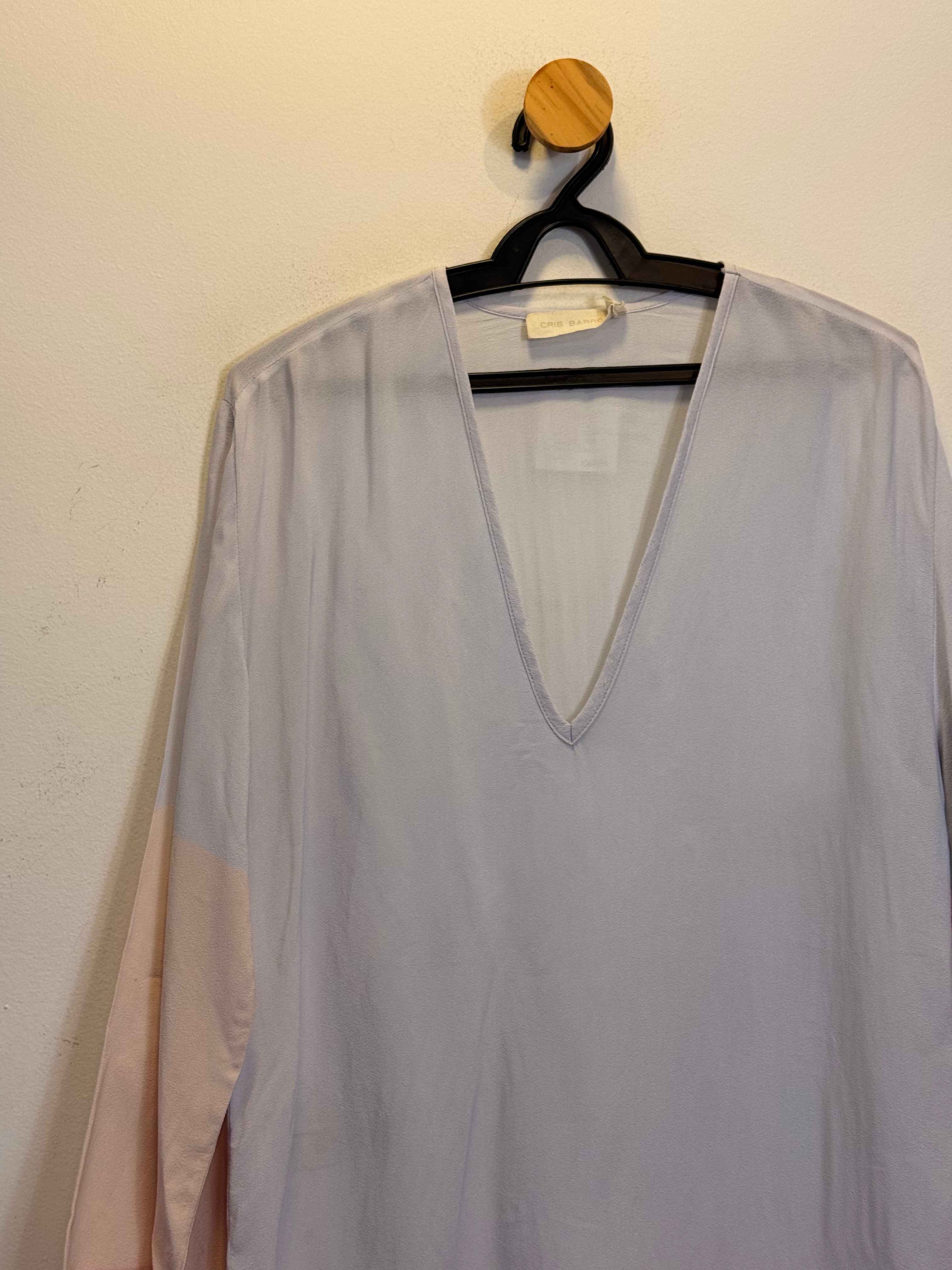 Blusa Bicolor com Decote V Cris Barros