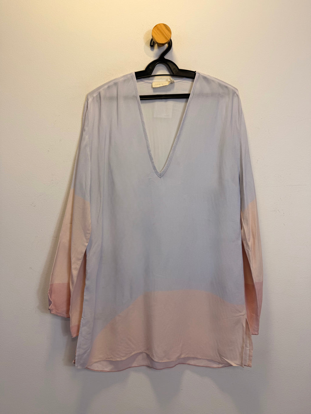 Blusa Bicolor com Decote V Cris Barros
