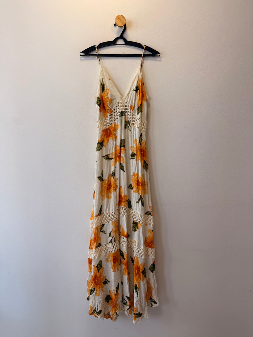 Vestido Longo Branco com Estampa Floral