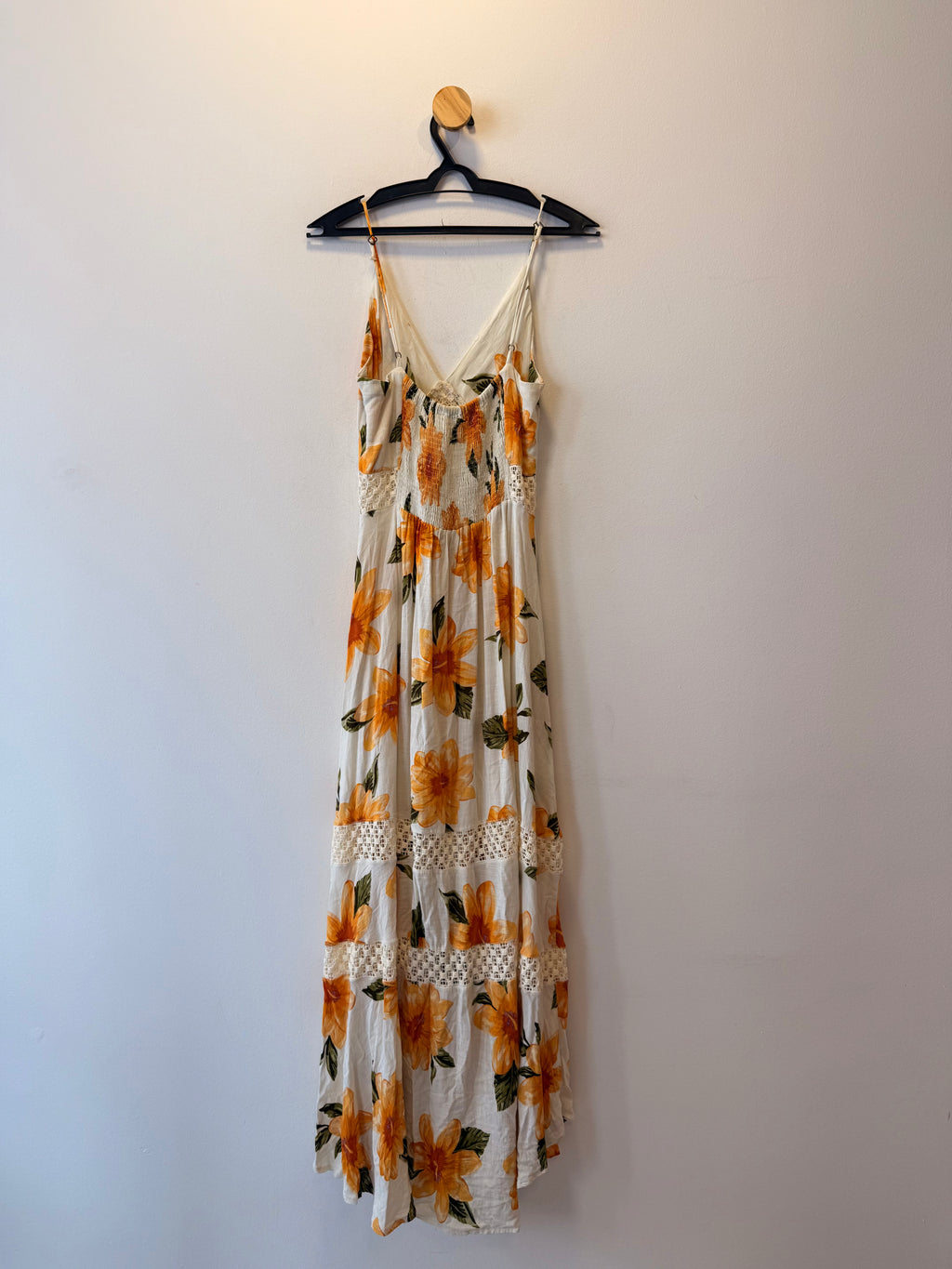 Vestido Longo Branco com Estampa Floral