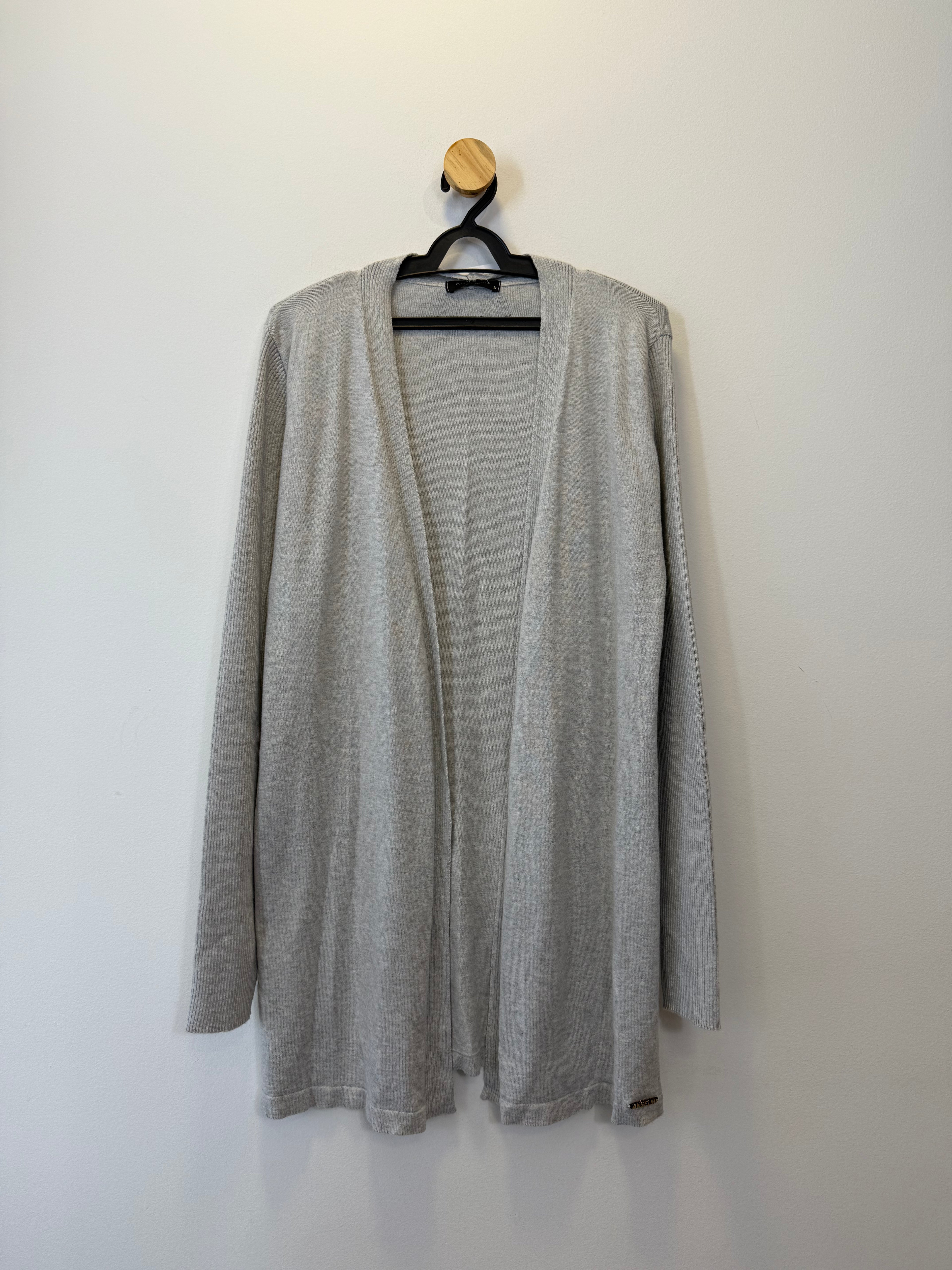 Cardigan Tricot Cinza Alongado