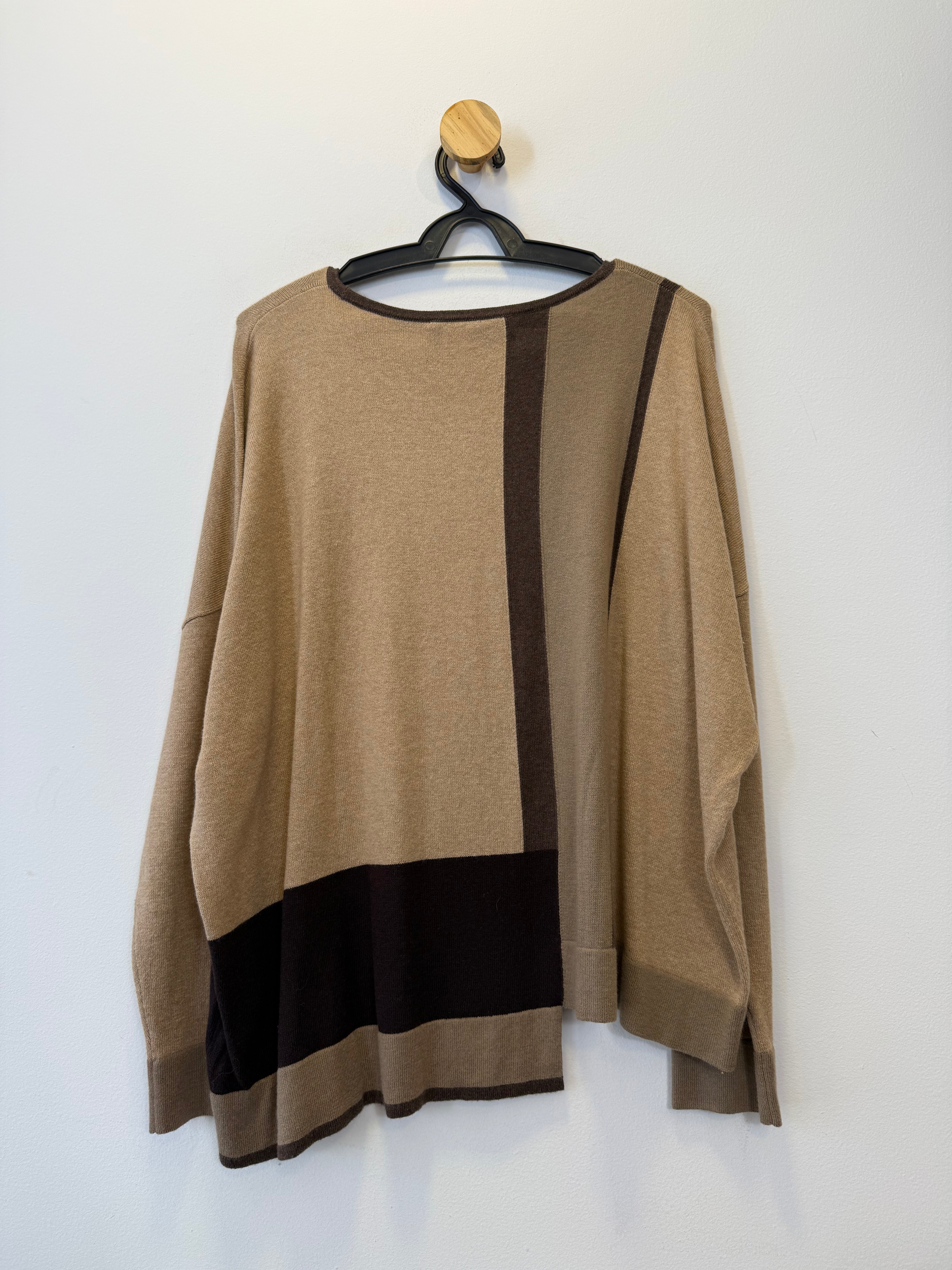 Blusa Tricot Cashmere Assimétrica