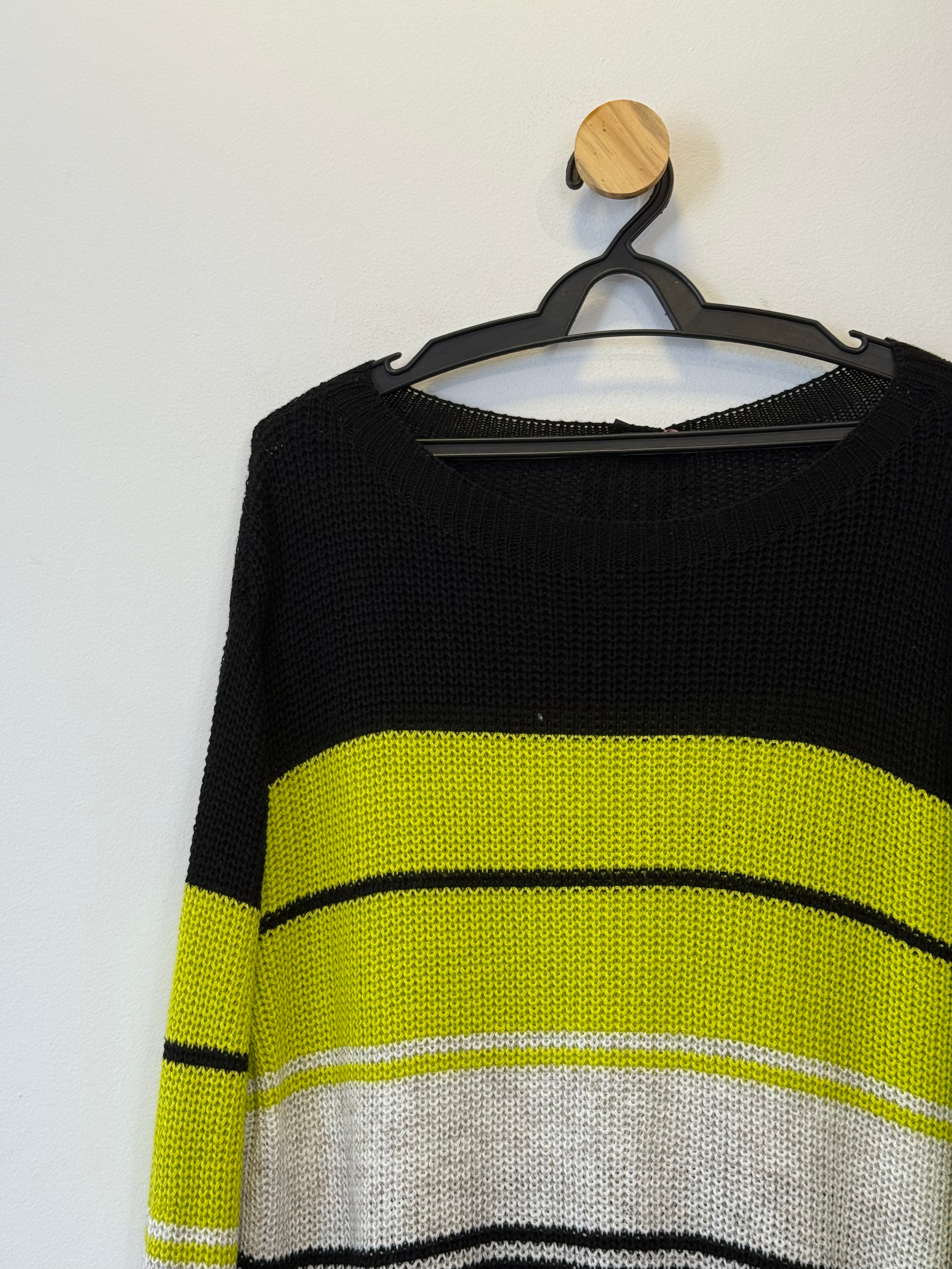 Blusa Tricot Listrada